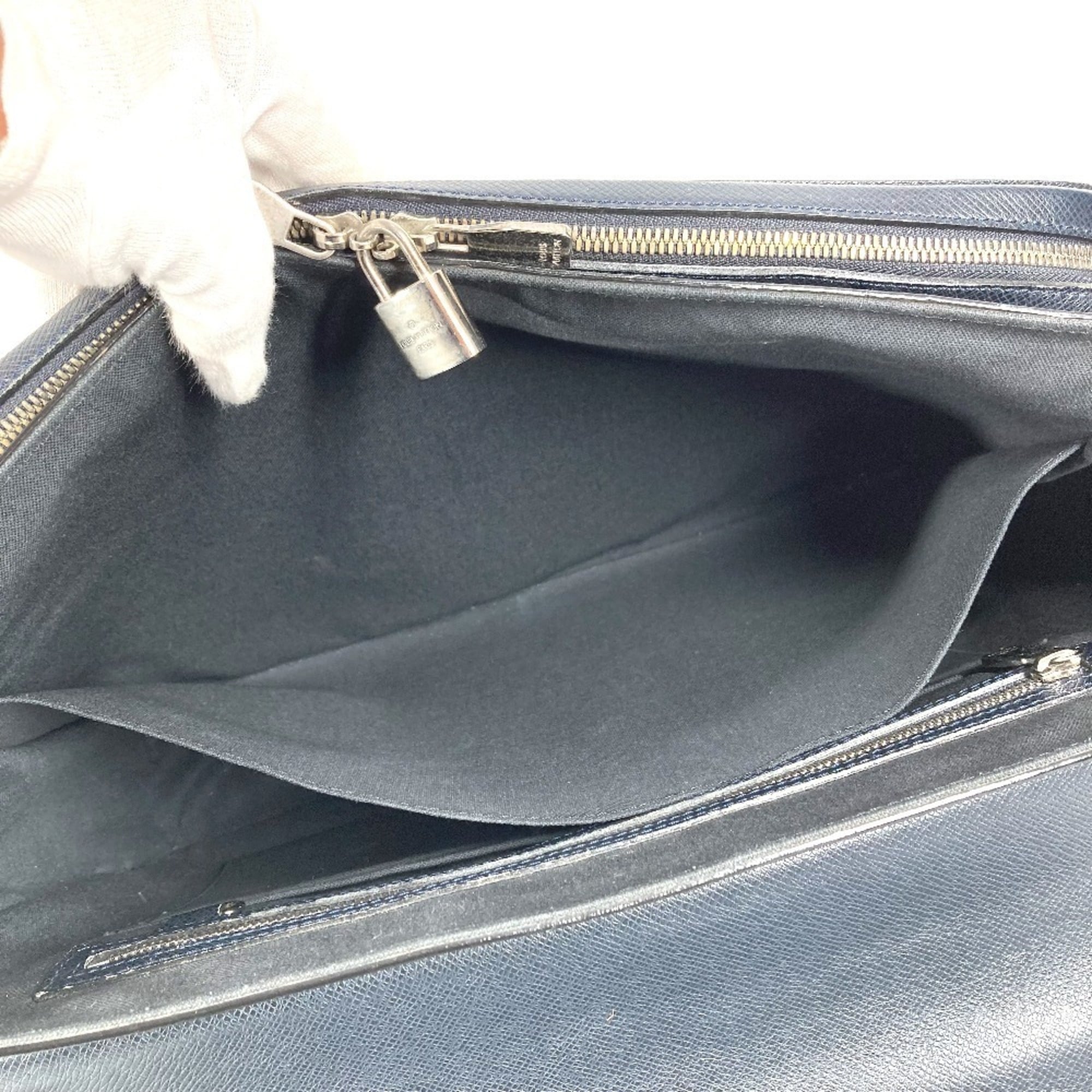Louis Vuitton Boreal Navy Taiga Leather Handbag Shoulder Bag