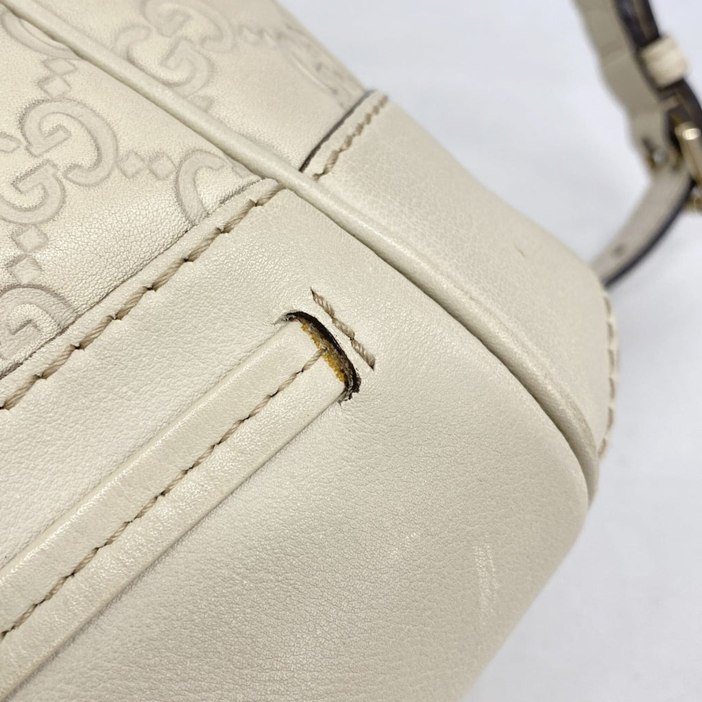 Gucci Ivory Leather Handbag (Pre-Owned)
