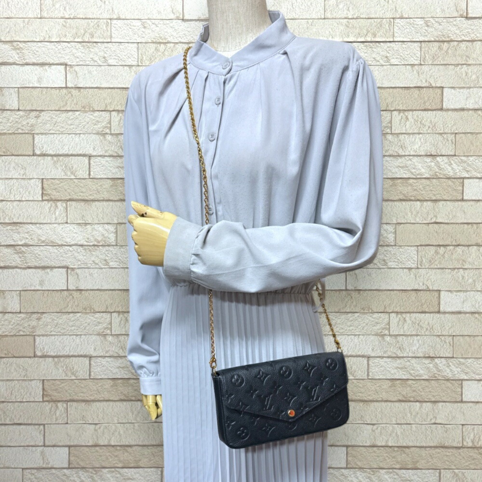Louis Vuitton Black Monogram Empreinte Shoulder Bag