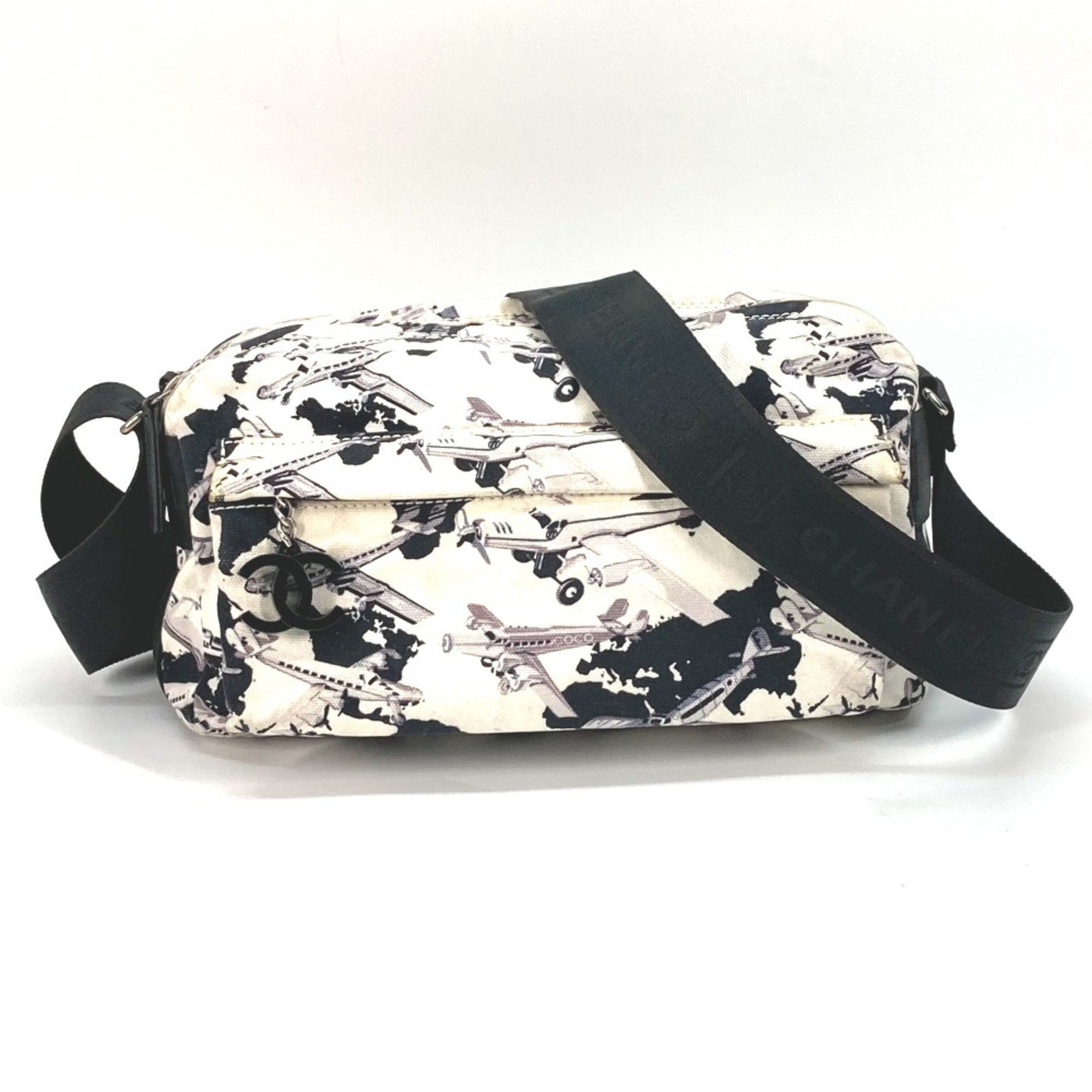 Chanel Black Cloth Shoulder Bag