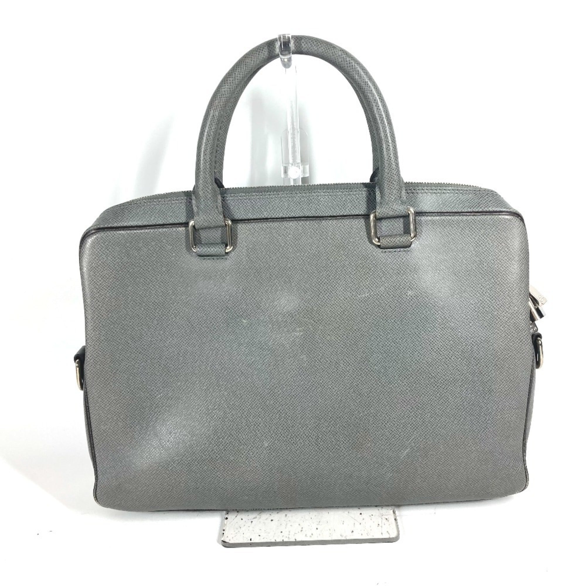 Louis Vuitton Glacier Gray Taiga Leather Leather Briefcase