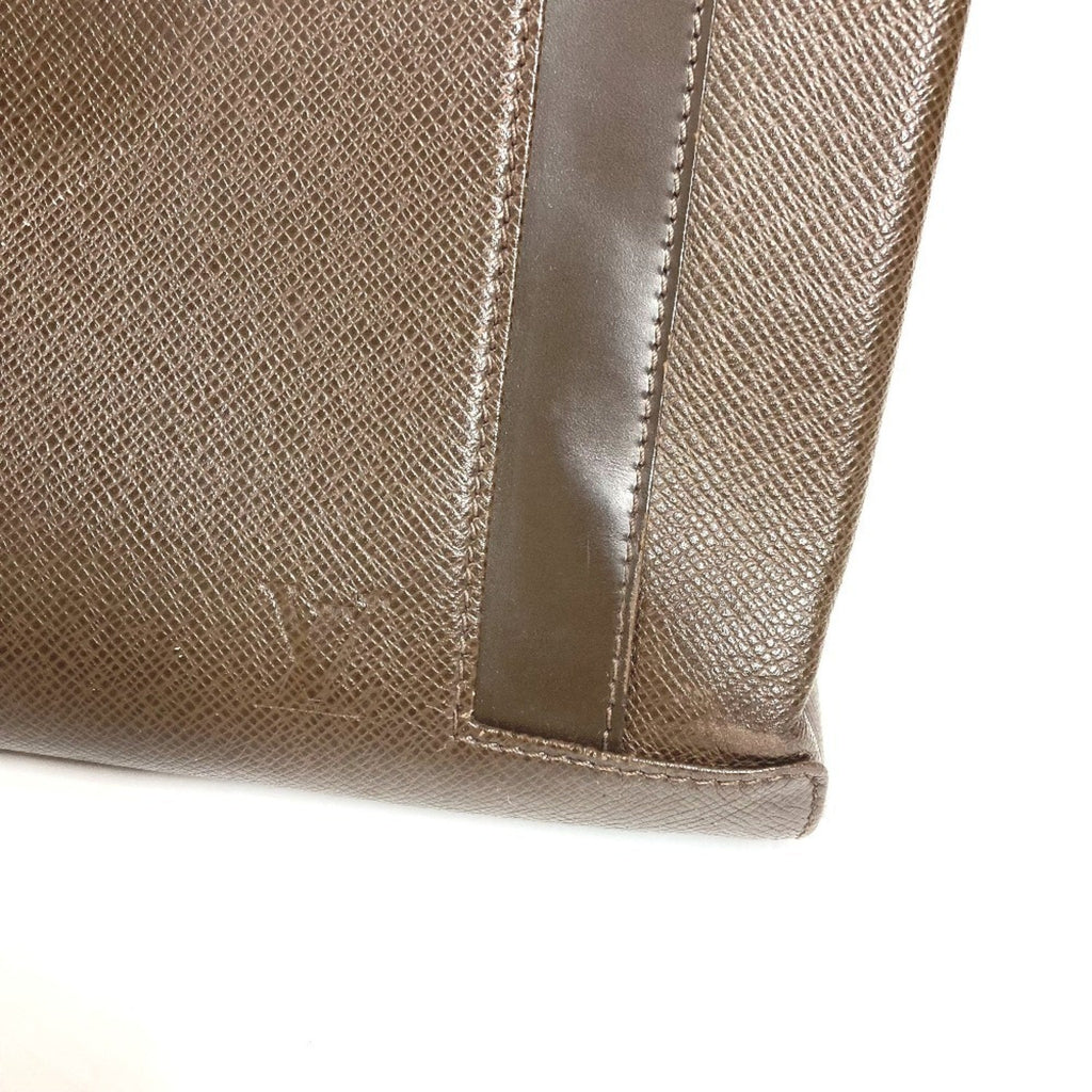 Louis Vuitton Brown Grizzly Taiga Leather Handbag Tote Bag