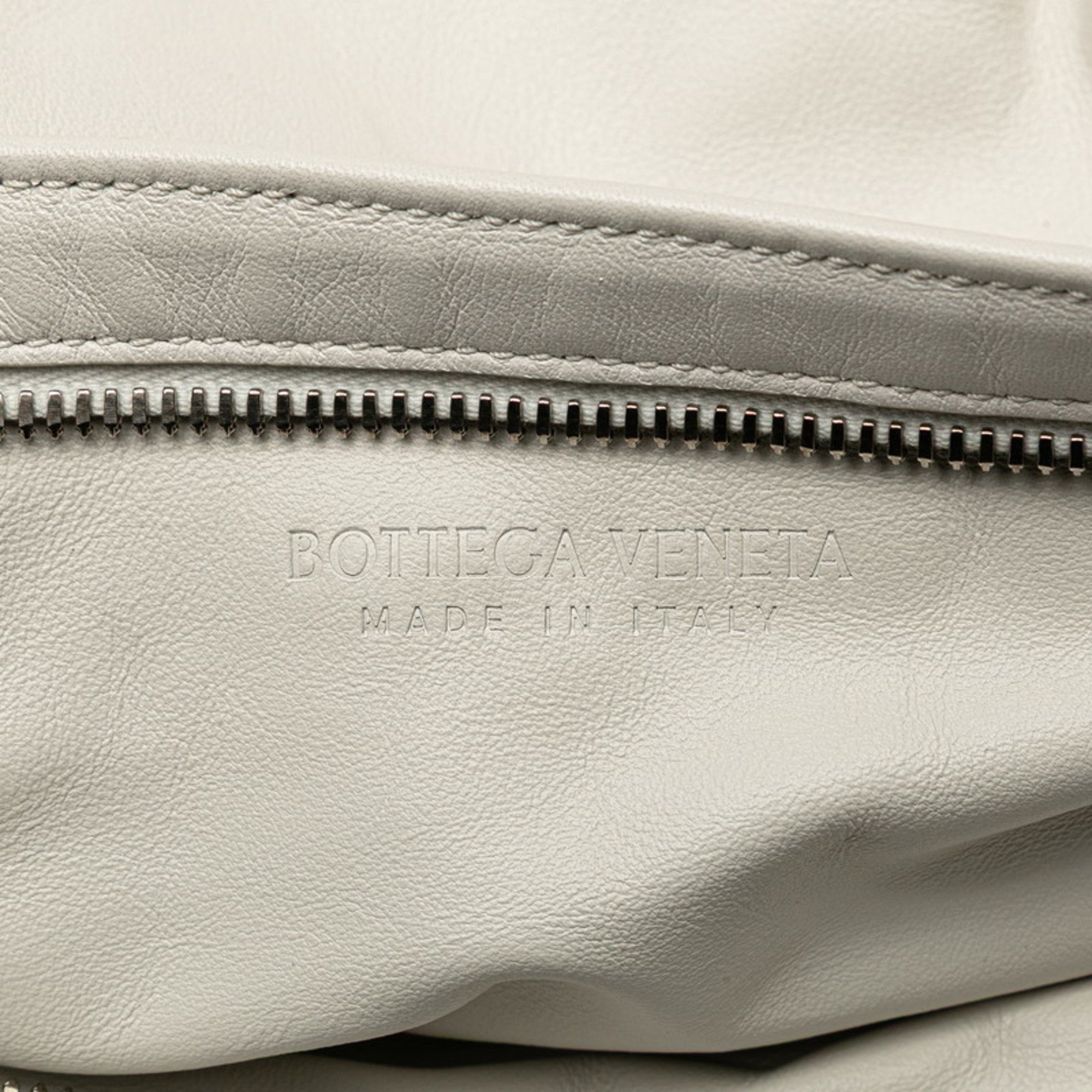 Bottega Veneta White Leather Handbag