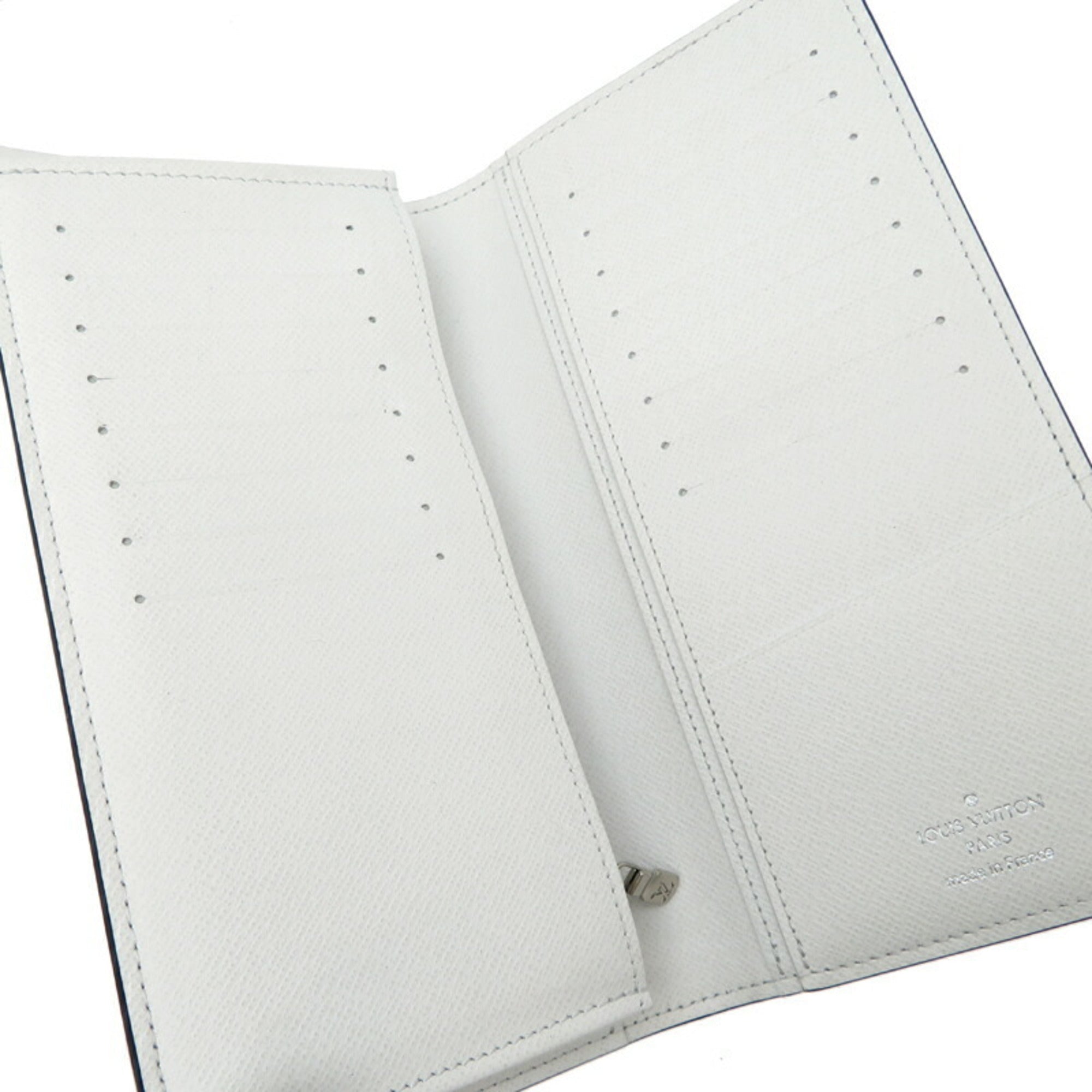 Louis Vuitton White Taigarama Long Wallet