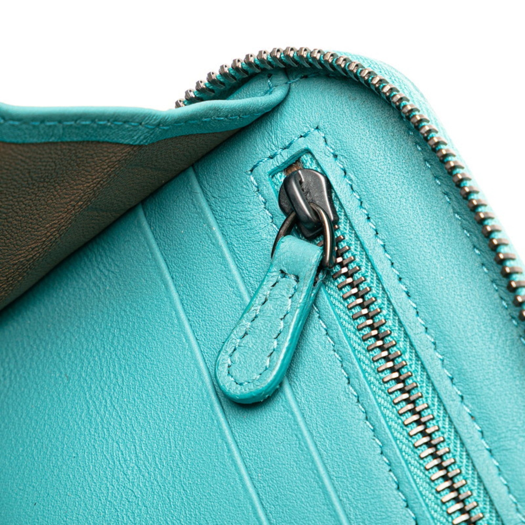 Bottega Veneta Emerald Green Leather Long Wallet (Bi-Fold)