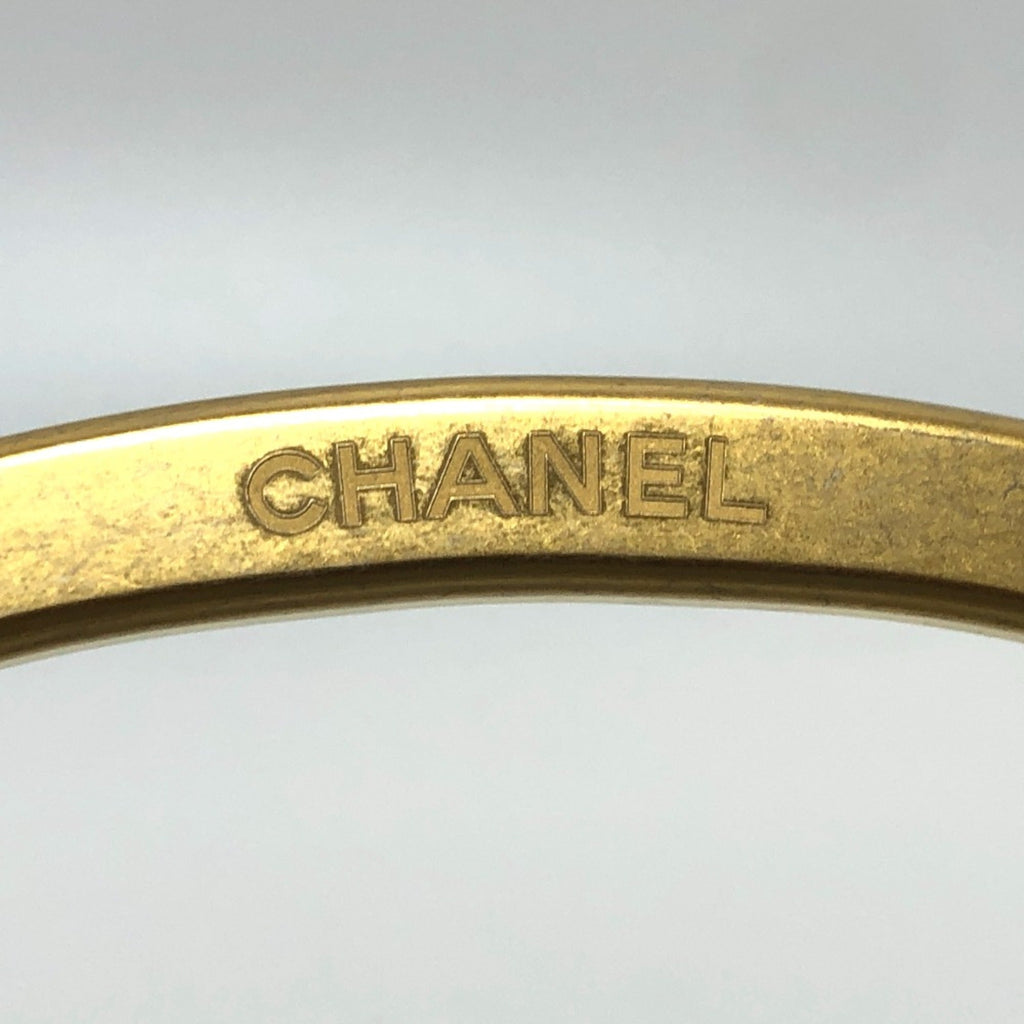 Chanel Gray Leather Shoulder Bag