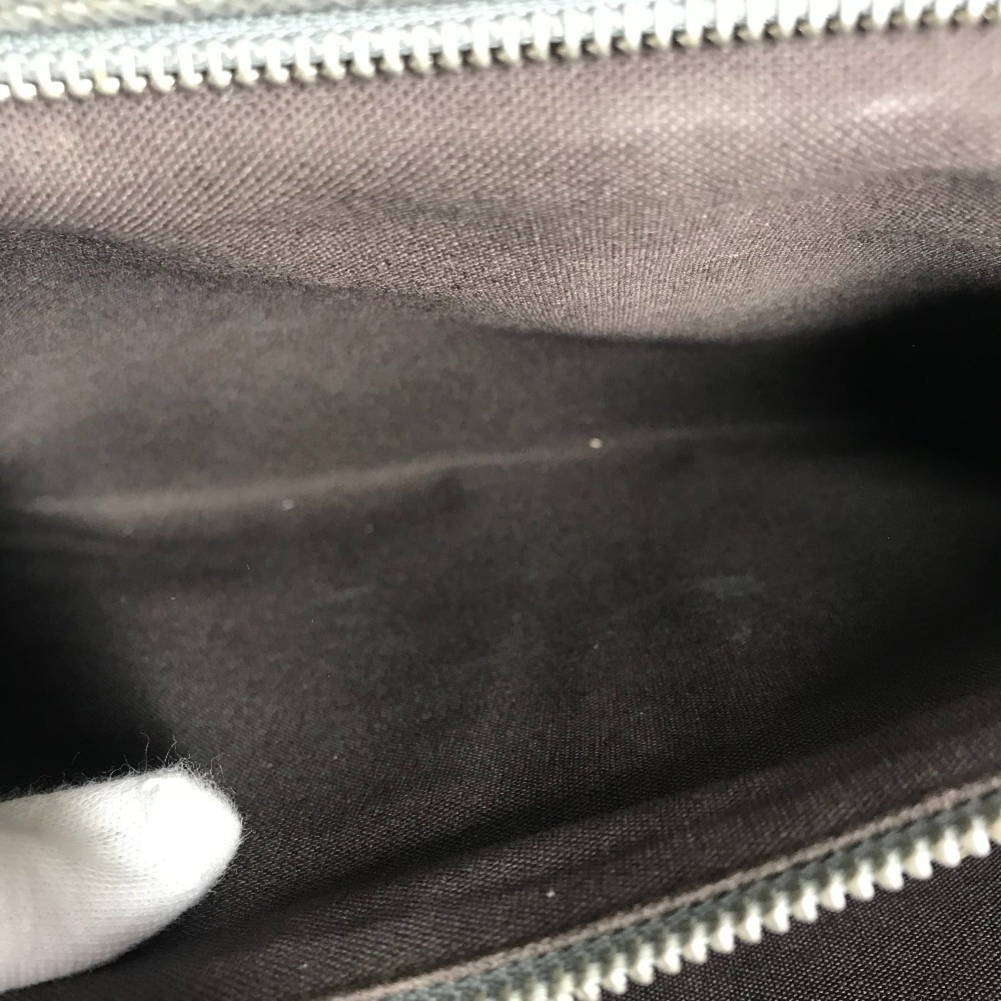 Louis Vuitton Glacier Gray Taiga Leather Briefcase Shoulder Bag