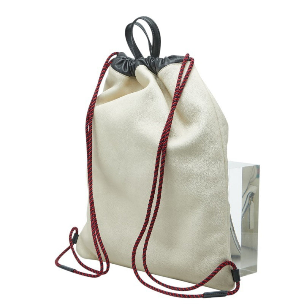 Gucci Ivory Leather Pouch (Pre-Owned)