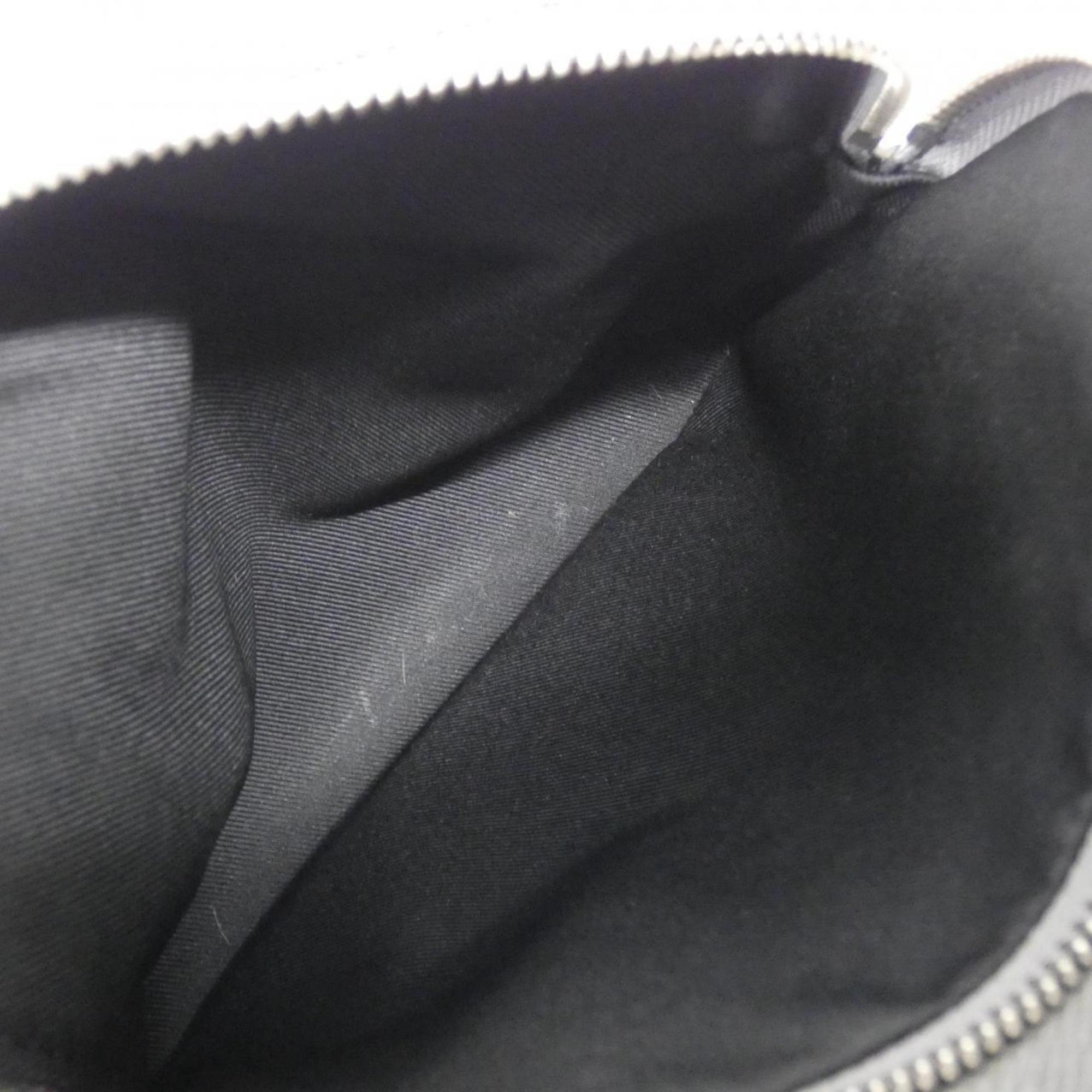 Louis Vuitton Taiga Gris Leather Handbag