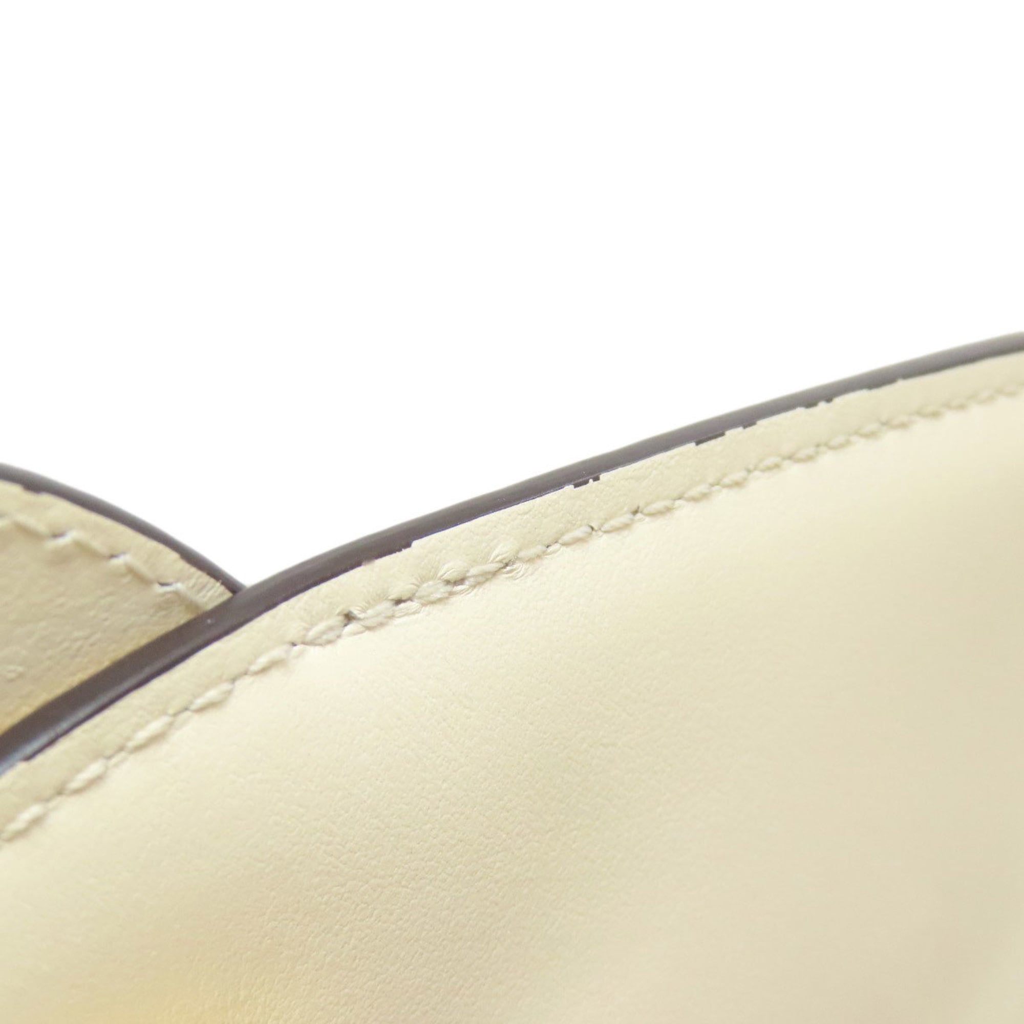 Louis Vuitton Cream Leather Shoulder Bag