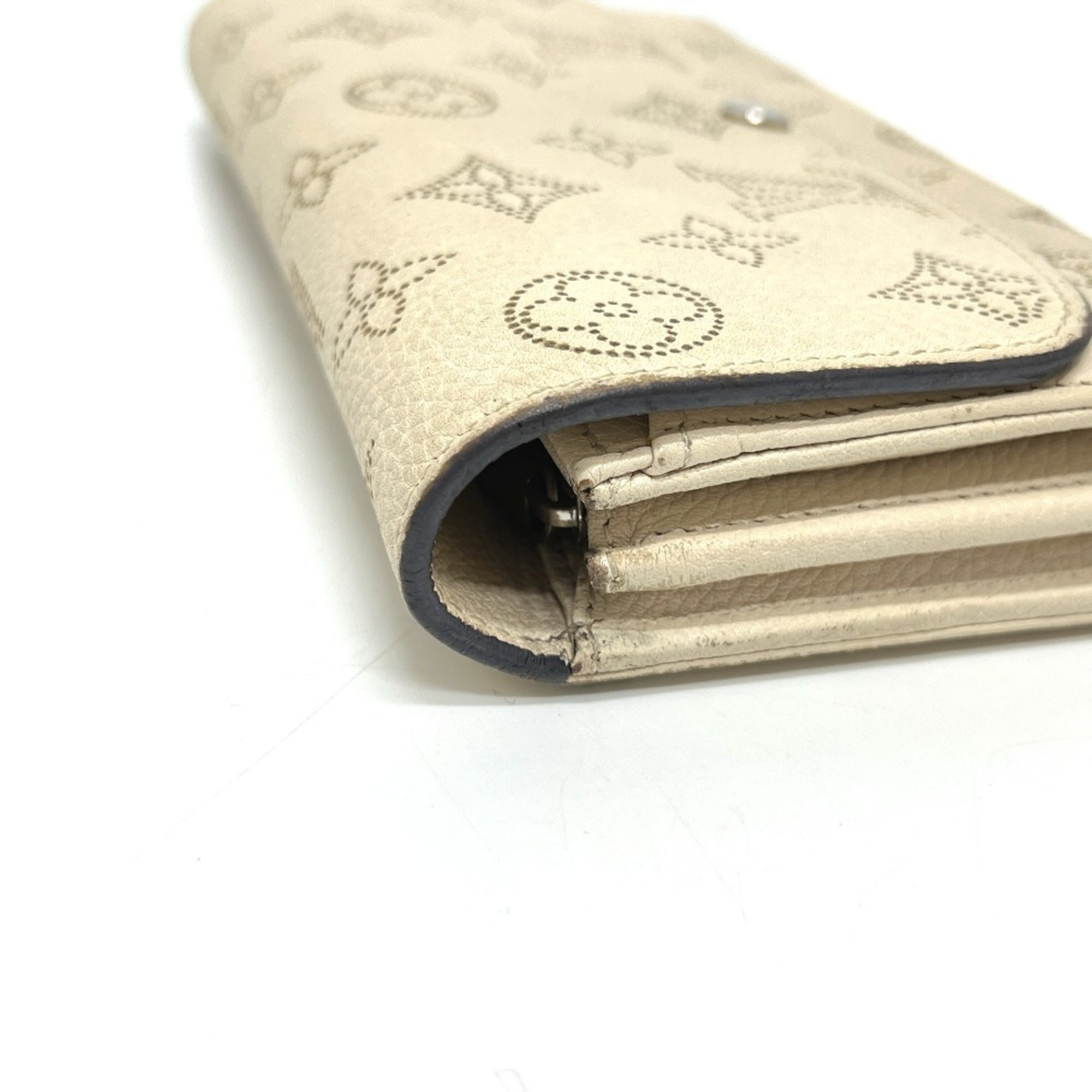 Louis Vuitton White Leather Long Wallet