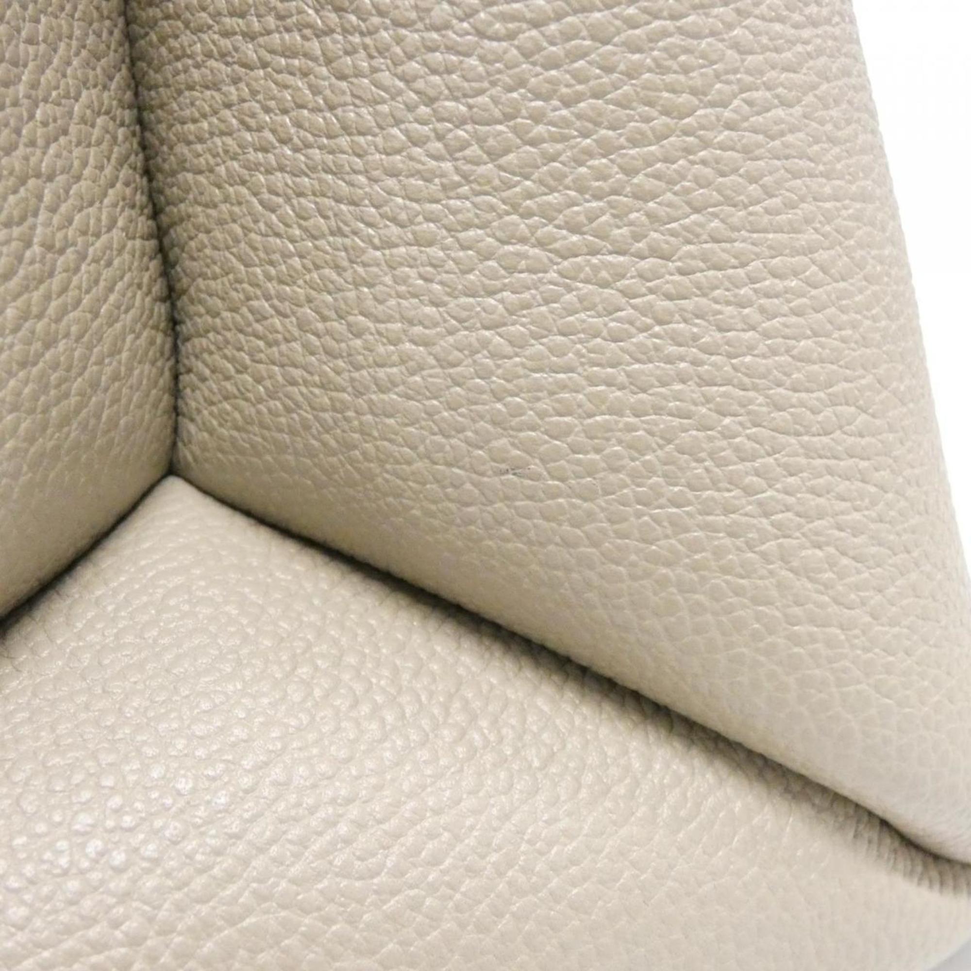 Louis Vuitton Tourterelle Leather Handbag