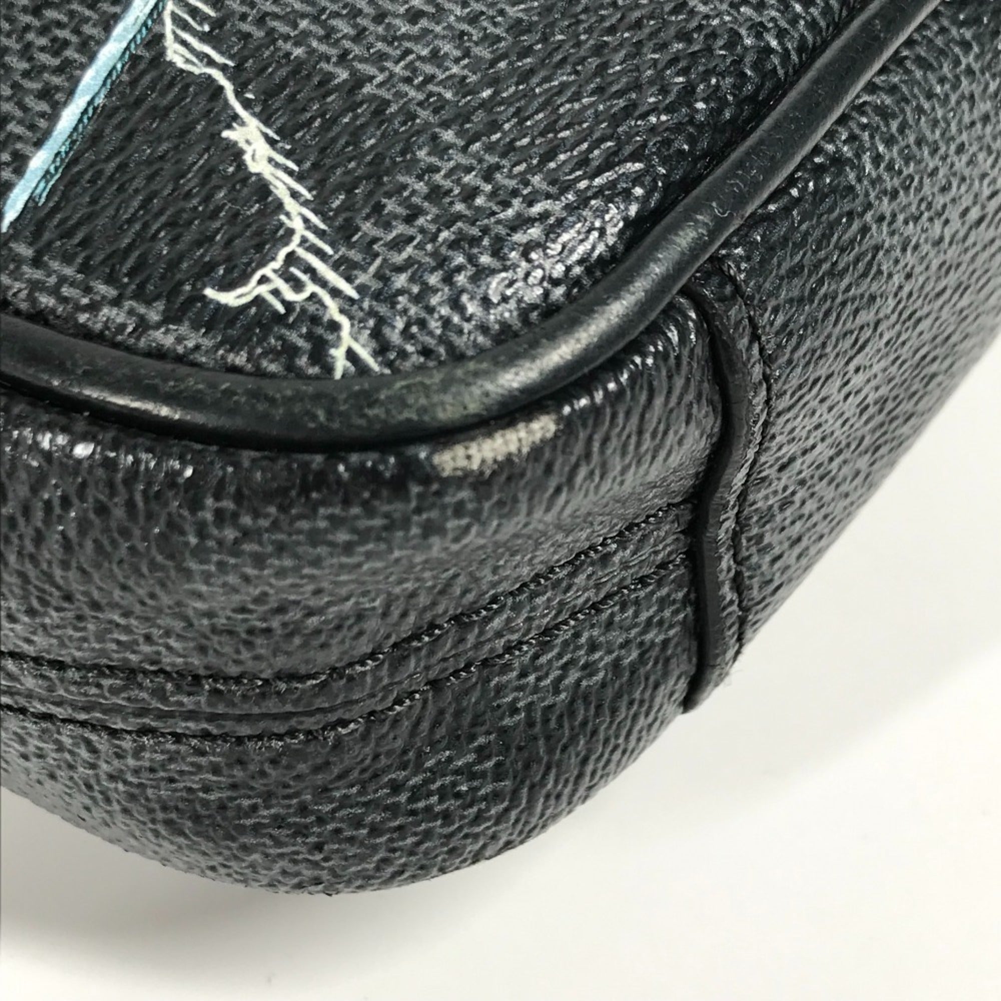 Louis Vuitton Black Damier Graphite Pochette Shoulder Bag