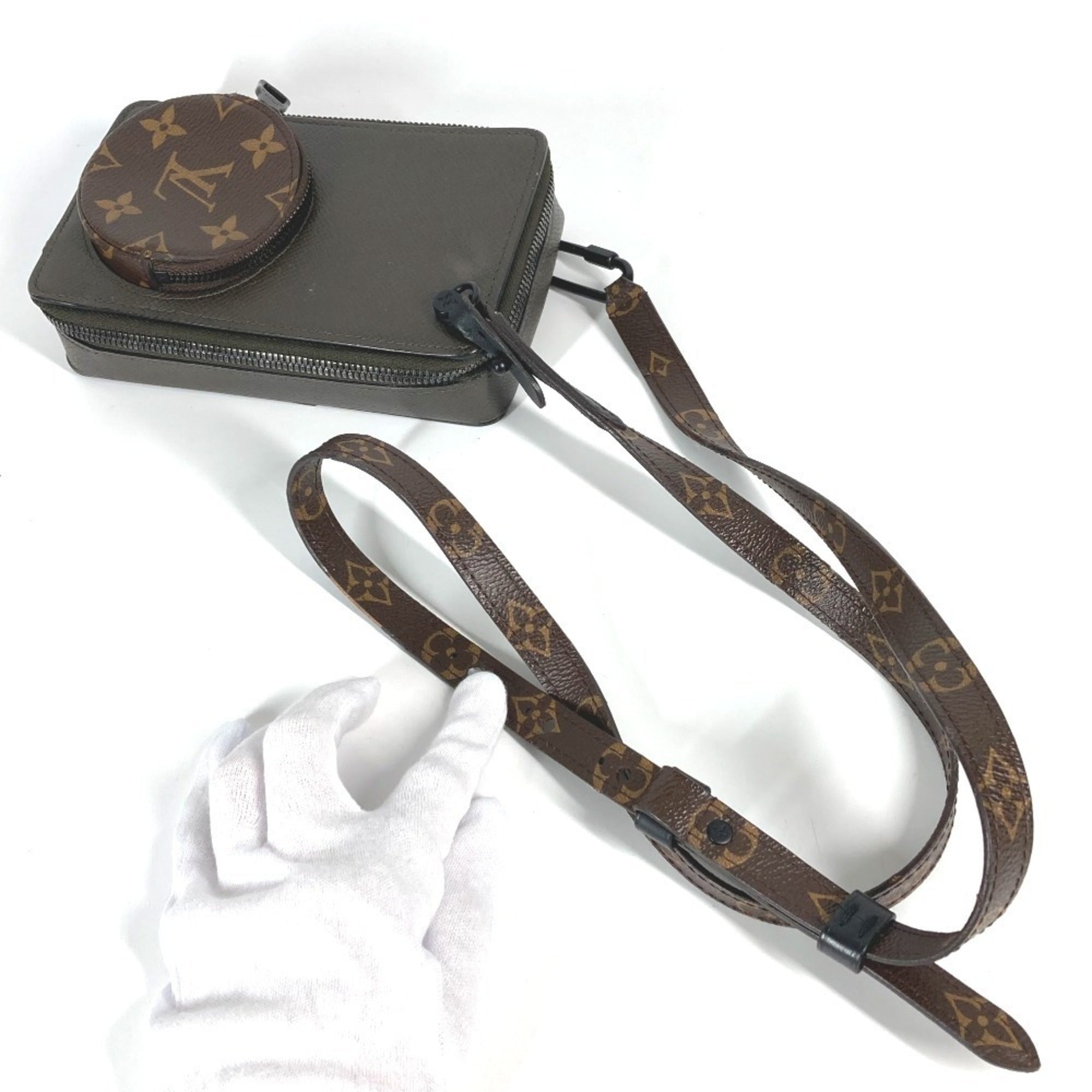 Louis Vuitton Brown Gray Taiga Leather Monogram Pochette Shoulder Bag