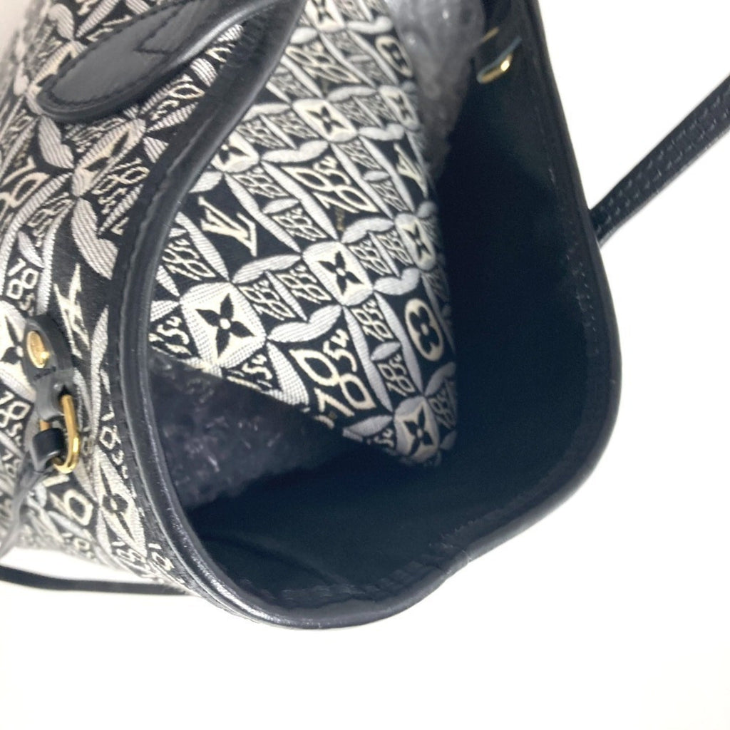 Louis Vuitton Black White Jacquard Leather Shoulder Bag Tote Bag