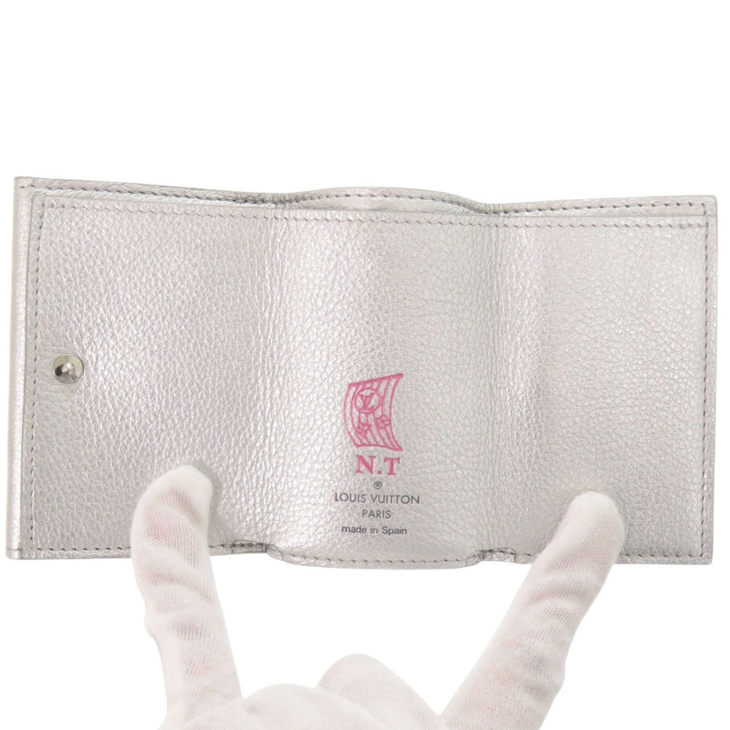 Louis Vuitton Silver Leather Wallet (Tri-Fold)