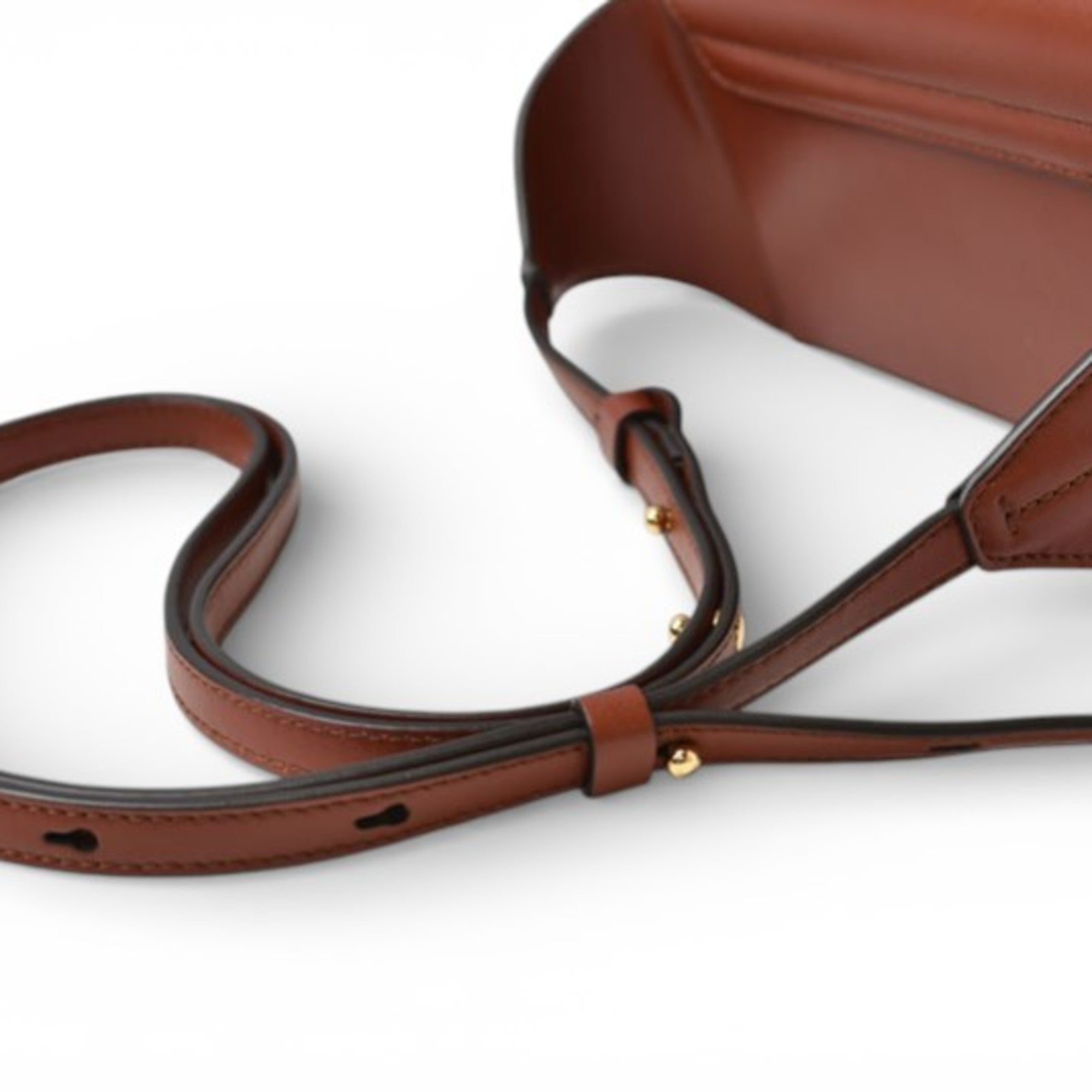 Chloé Brown Leather Fanny Pack Shoulder Bag Sling Bag (Pre-Owned)