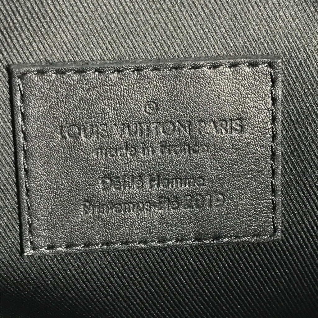 Louis Vuitton Black Noir Leather Clutch Bag Shoulder Bag