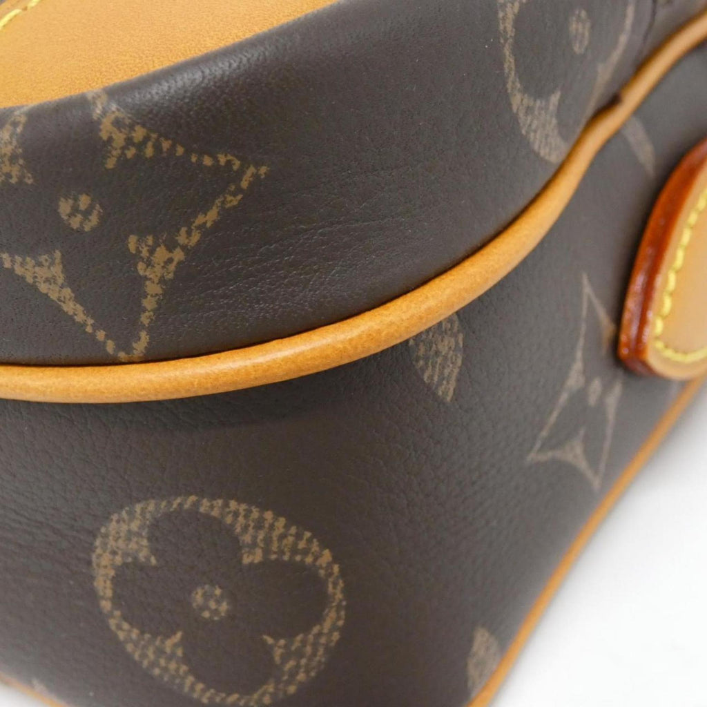 Louis Vuitton Marron Leather Shoulder Bag