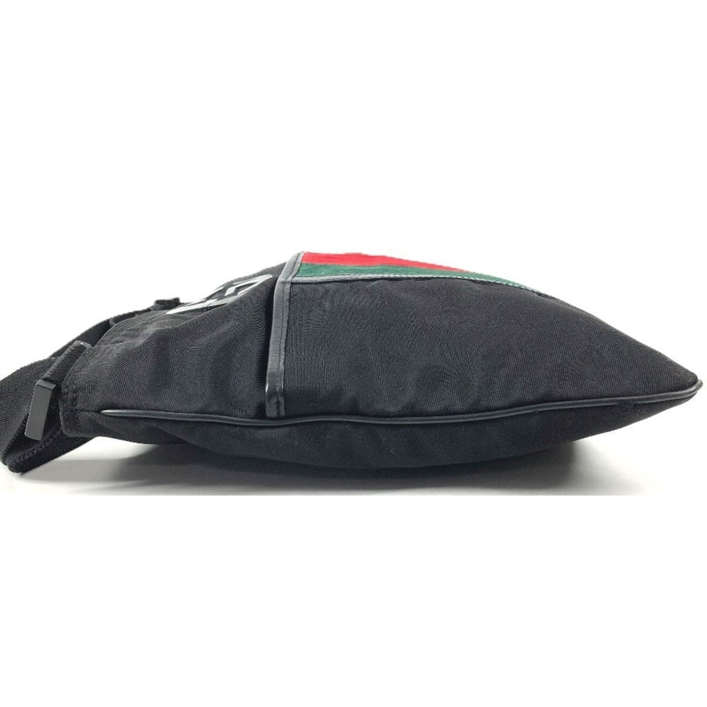 Gucci Black Nylon Shoulder Bag (Pre-Owned)