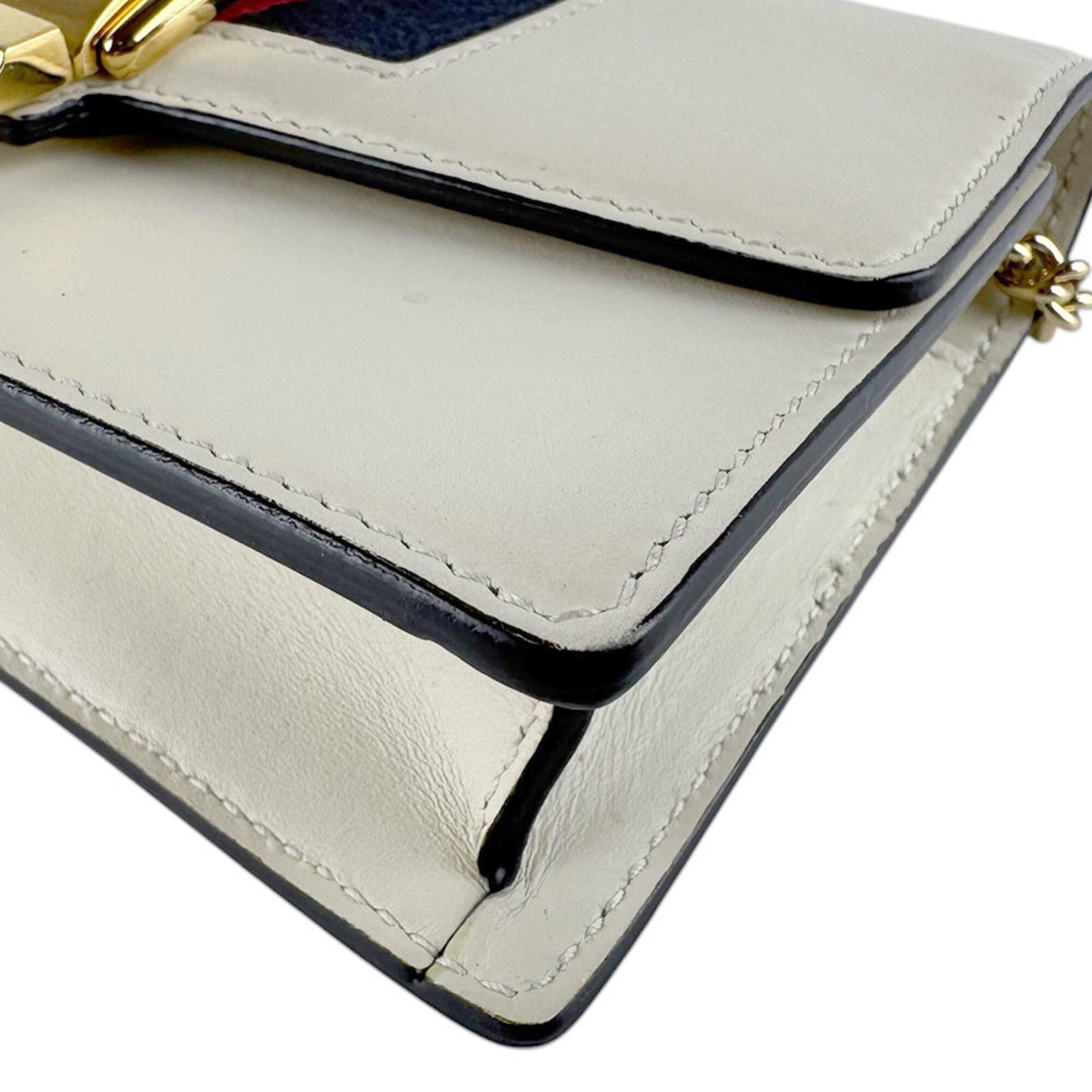 Gucci Gold Ivory Leather Metal Shoulder Bag (Pre-Owned)