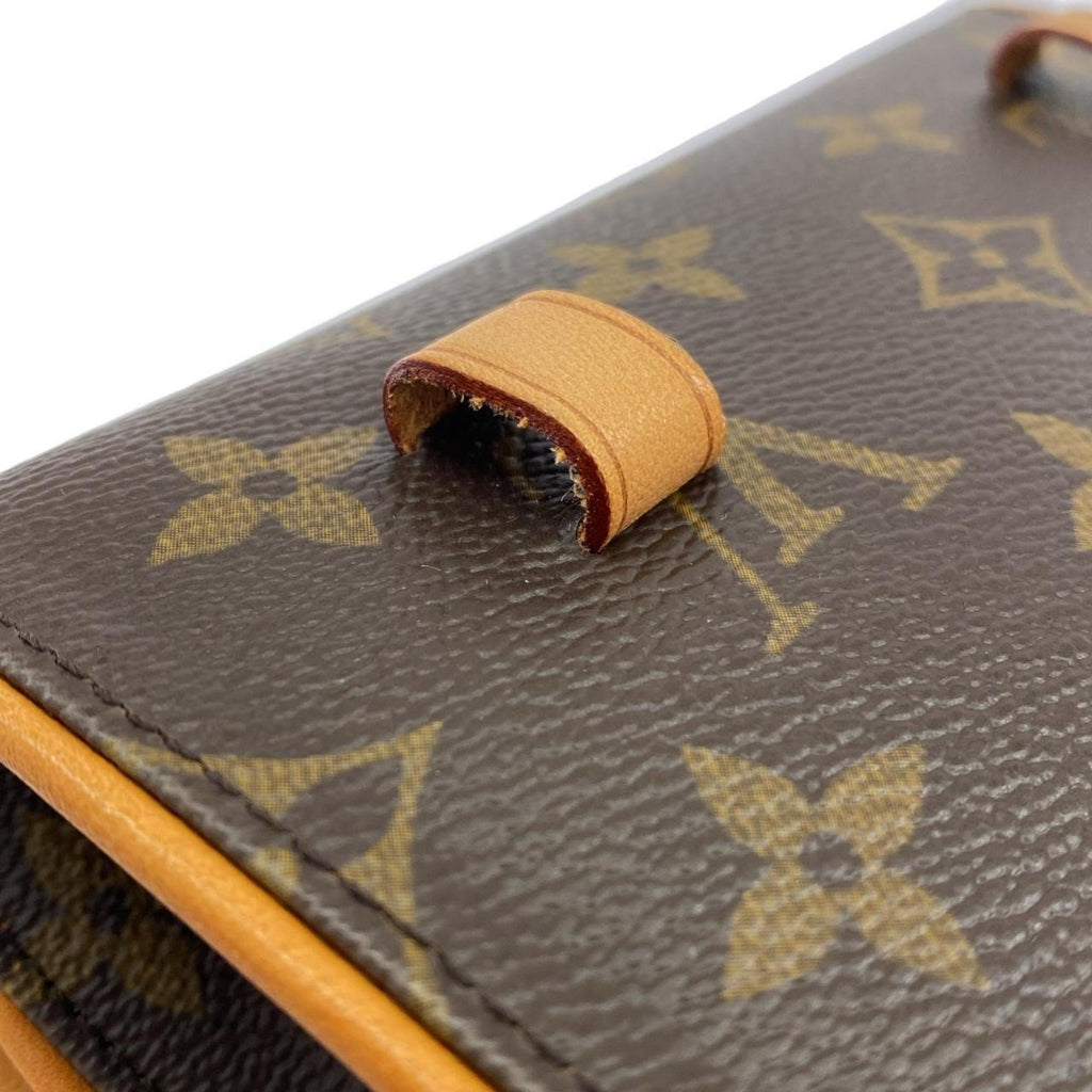 Louis Vuitton Marron Coated Canvas Fanny Pack Pochette