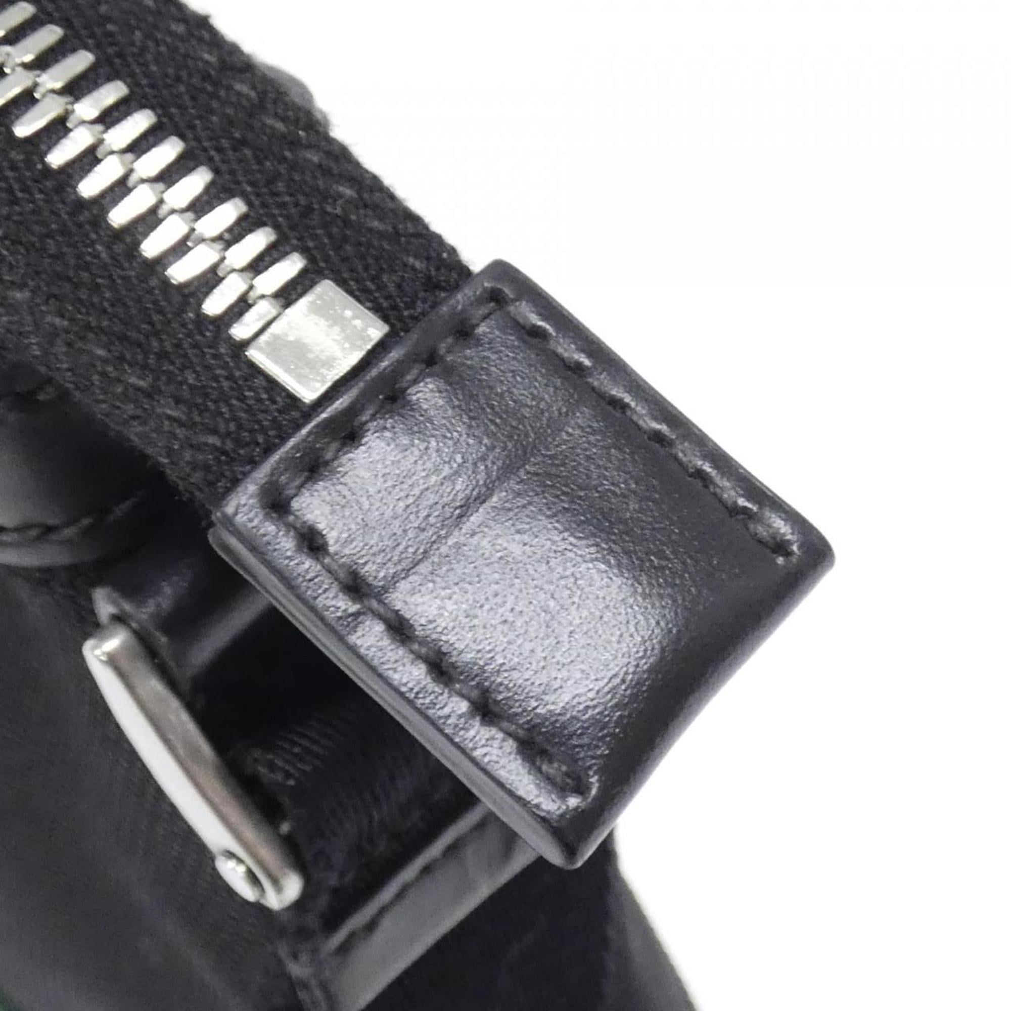 Gucci Black Canvas Shoulder Bag (Pre-Owned)