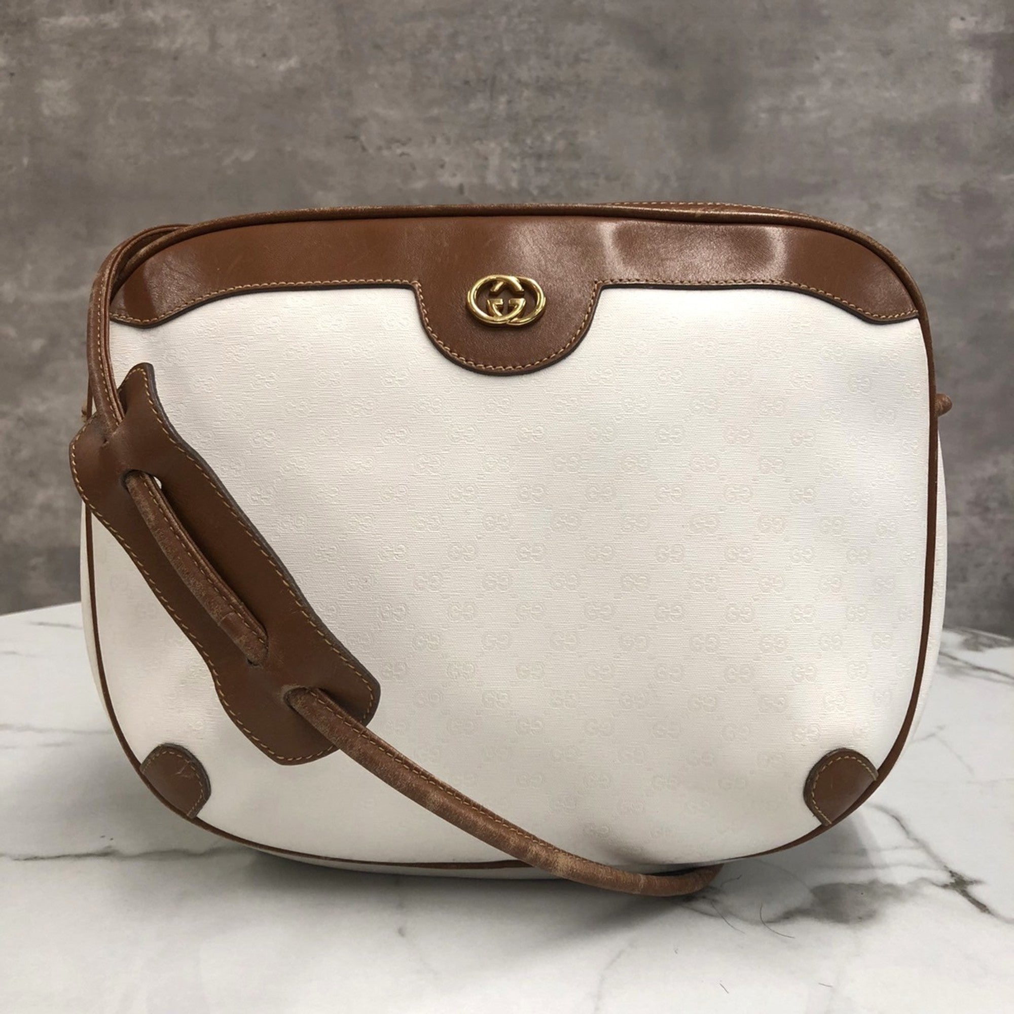 Gucci Microguccissima White Micro Gg Leather Shoulder Bag (Pre-Owned)
