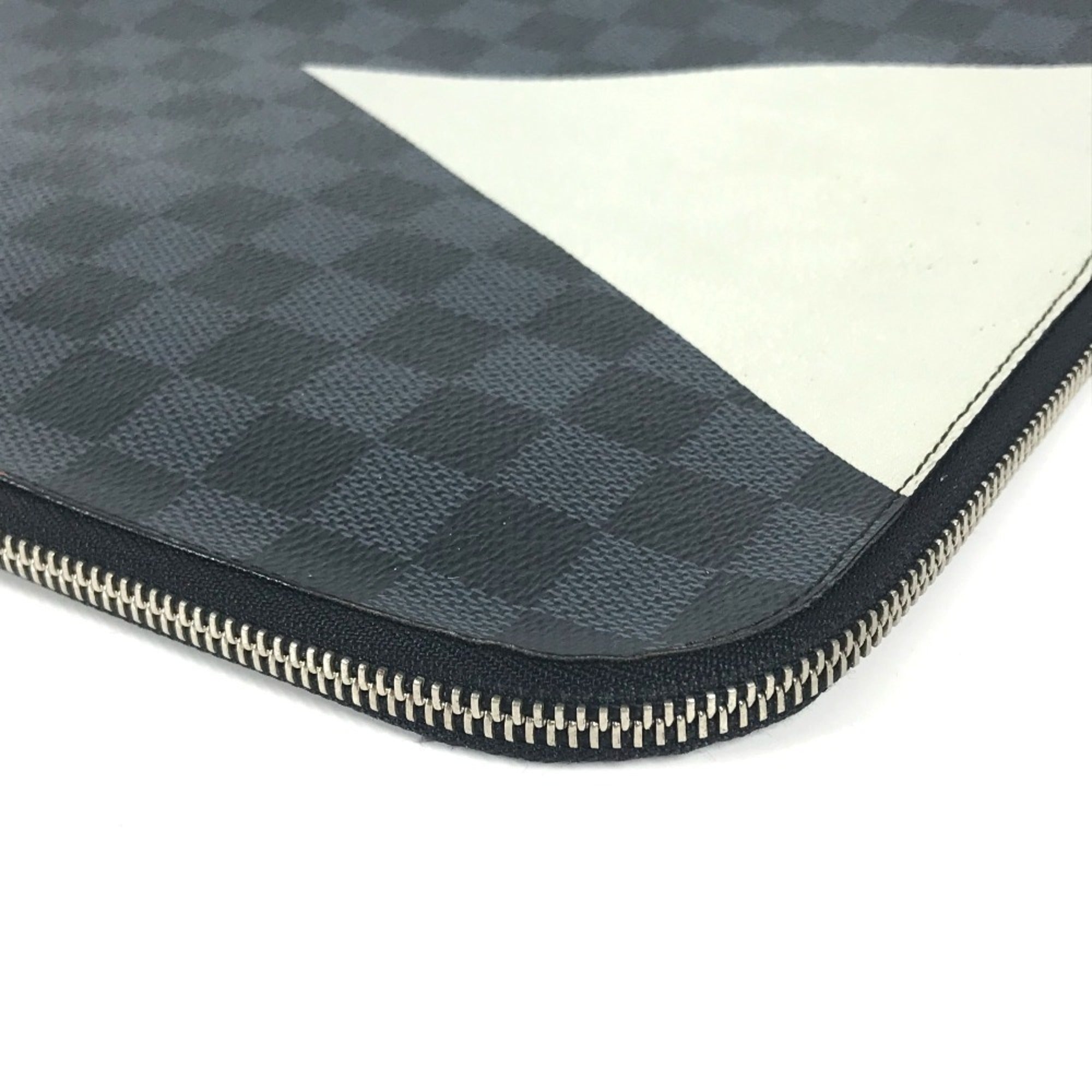 Louis Vuitton Black Red Color White Damier Graphite Clutch Bag Pochette Pouch