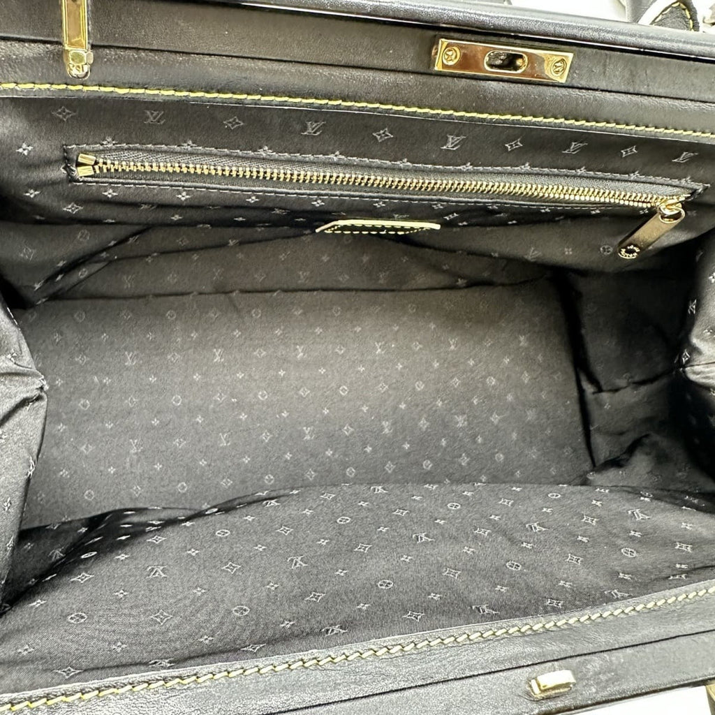 Louis Vuitton Black Suhali Leather Handbag