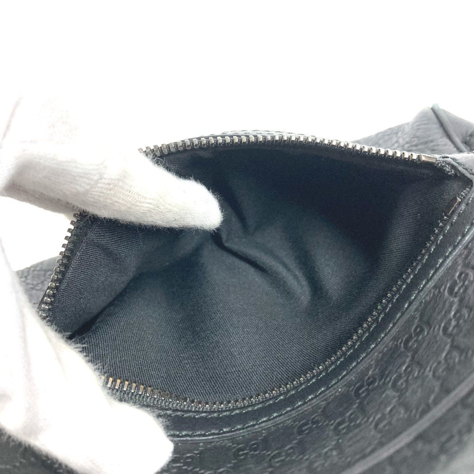 Gucci Guccissima Black Gg Leather Clutch Bag Handbag (Pre-Owned)