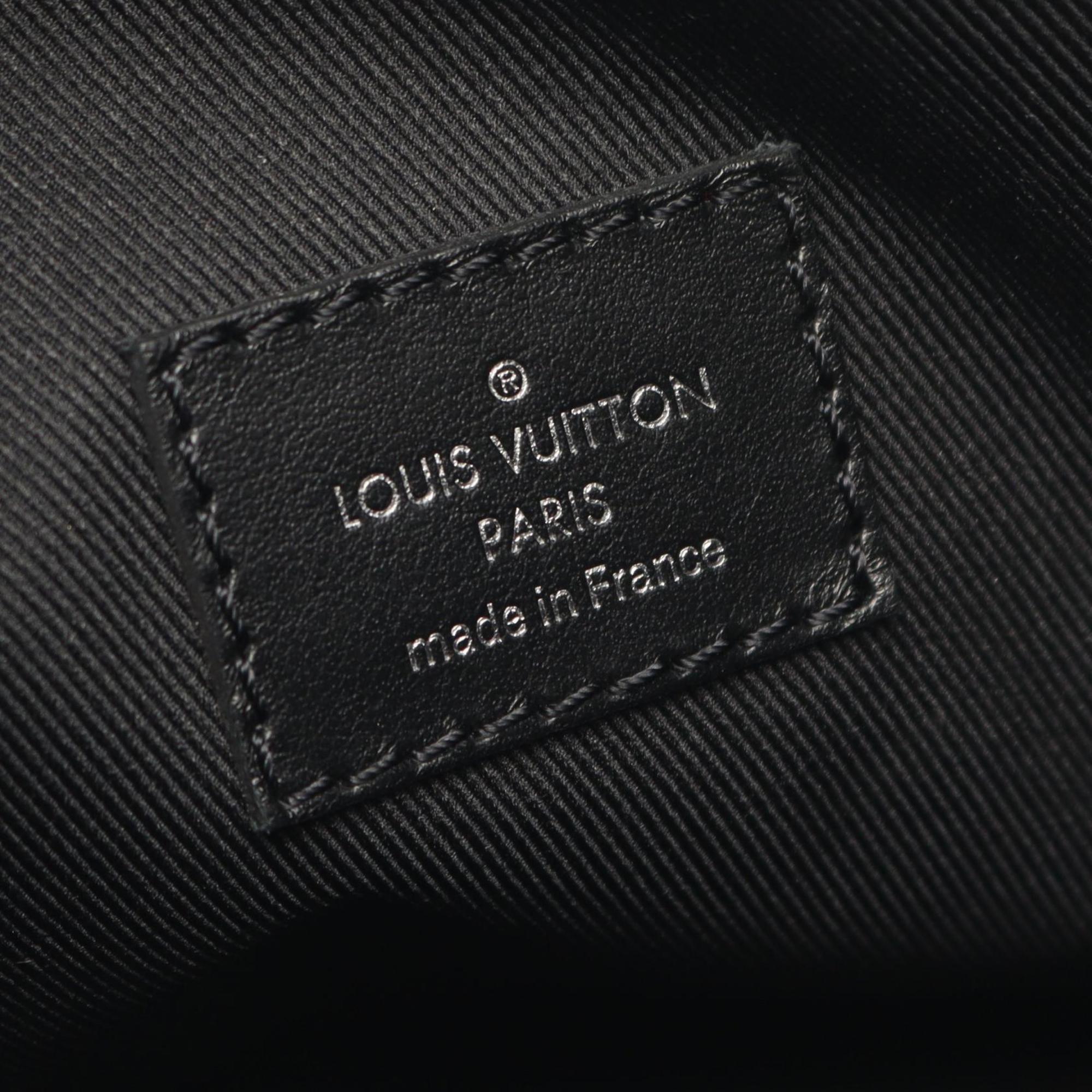 Louis Vuitton Black Monogram Eclipse Noir Coated Canvas Leather Handbag Shoulder Bag