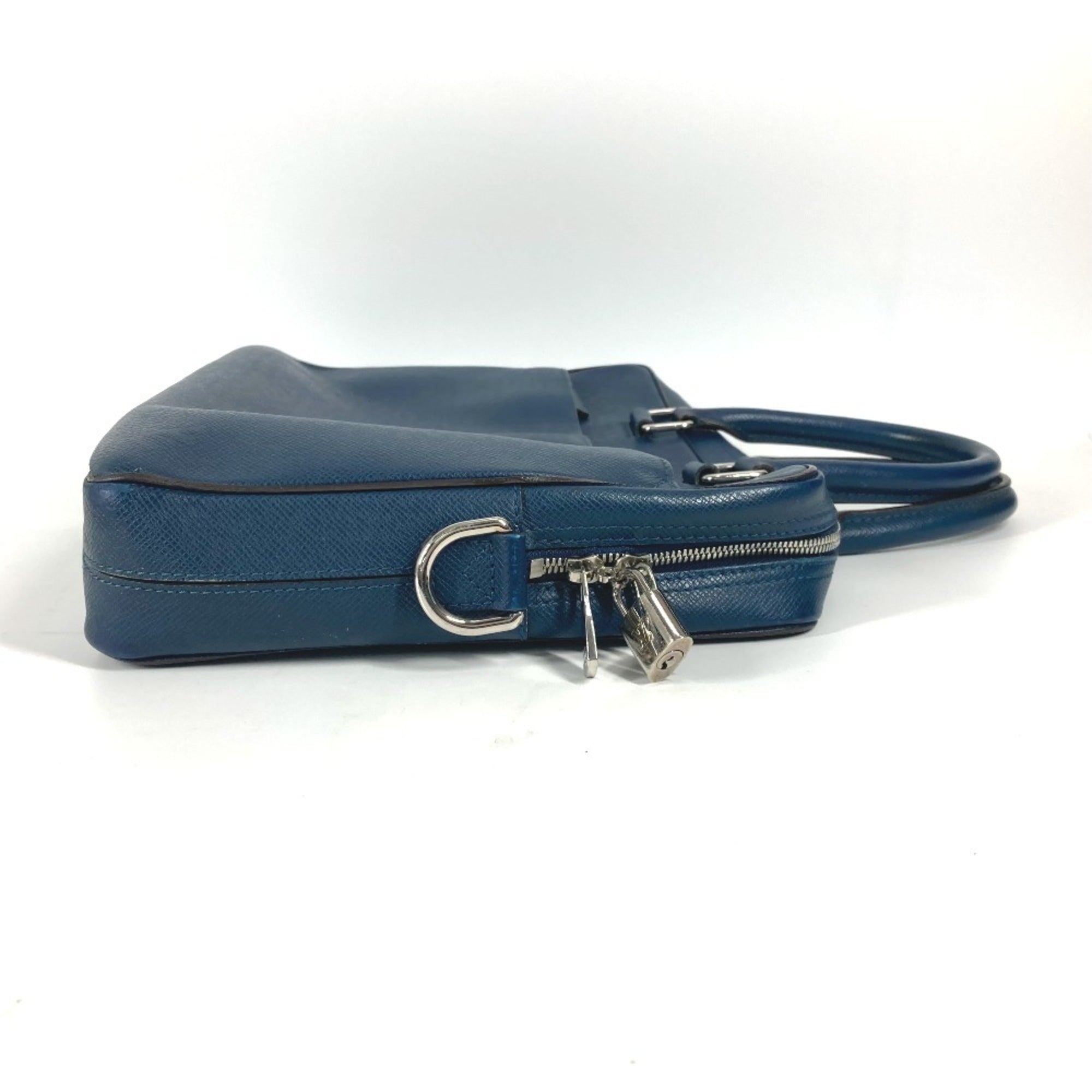 Louis Vuitton Navy Ocean Taiga Leather Briefcase Handbag