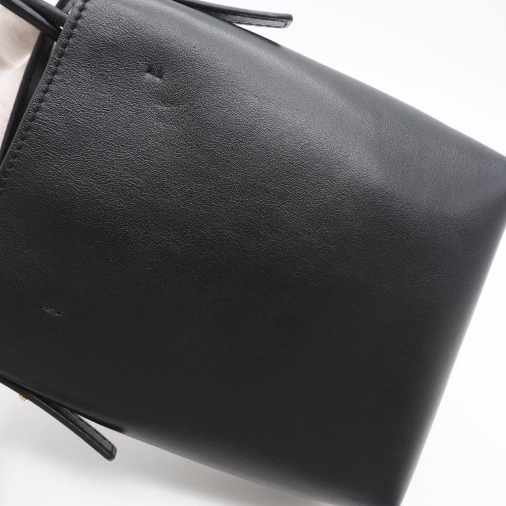 Chloé Black Leather Handbag Shoulder Bag (Pre-Owned)