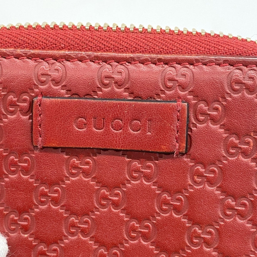 Gucci Red Color Leather Wallet (Bi-Fold) (Pre-Owned)