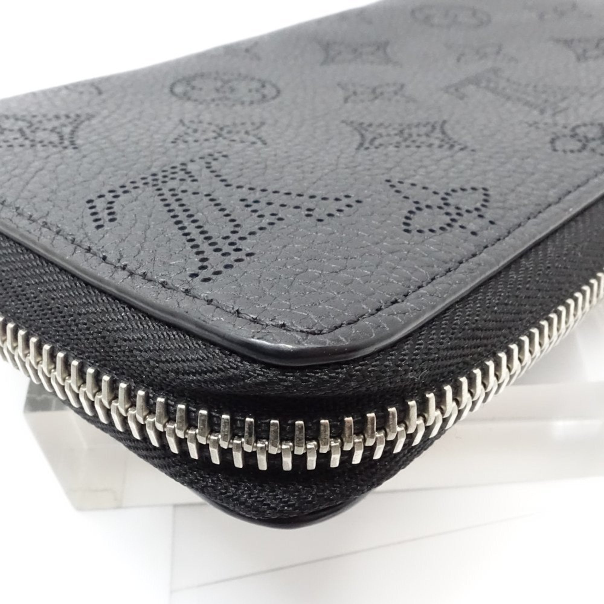 Louis Vuitton Noir Leather Coin Purse/Coin Case