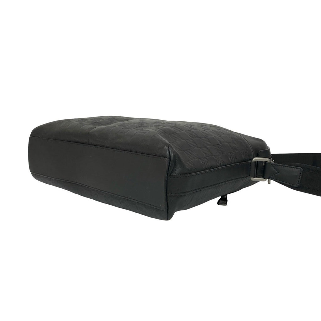 Louis Vuitton Black Leather Pochette Shoulder Bag