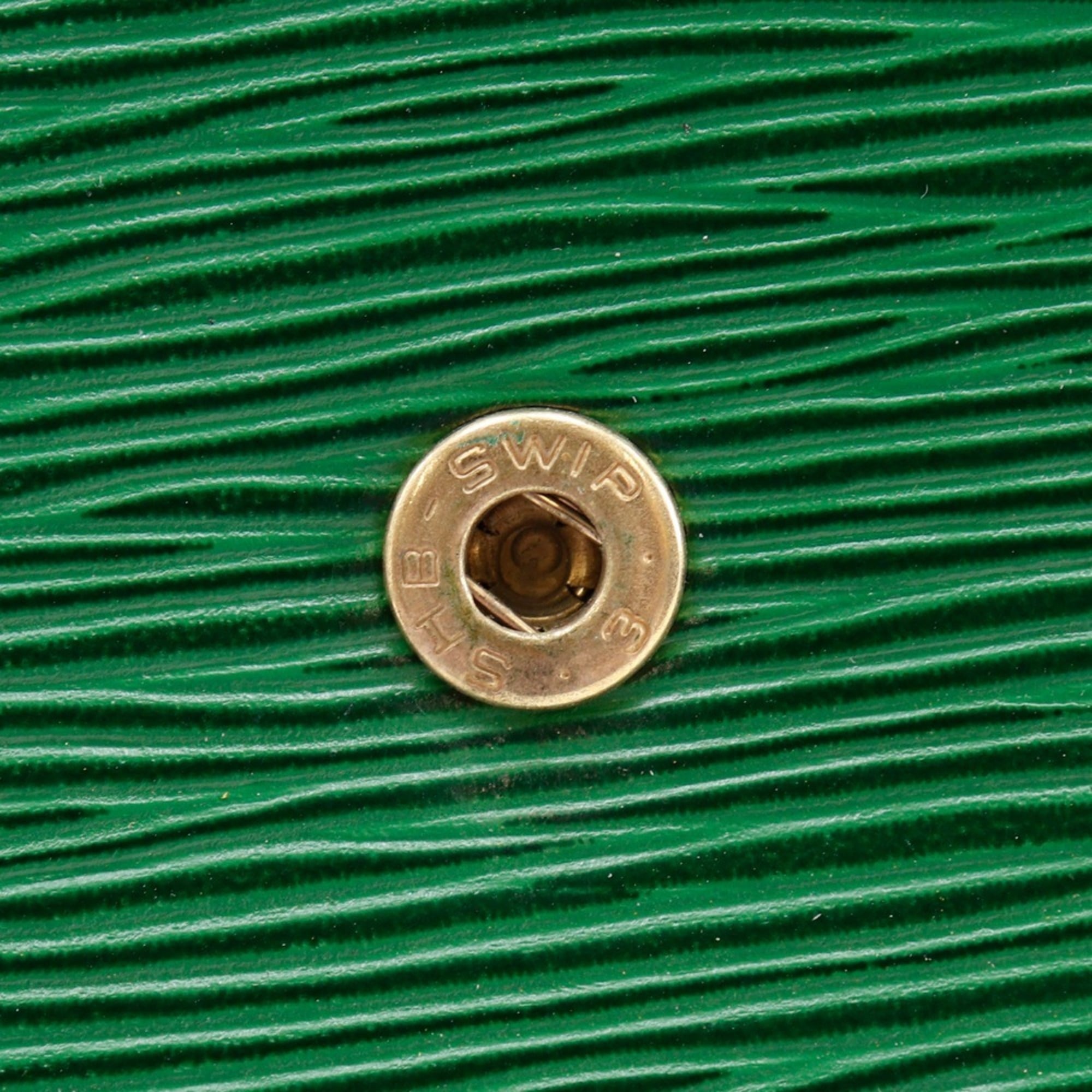 Louis Vuitton Borneo Green Green Epi Leather Clutch Bag