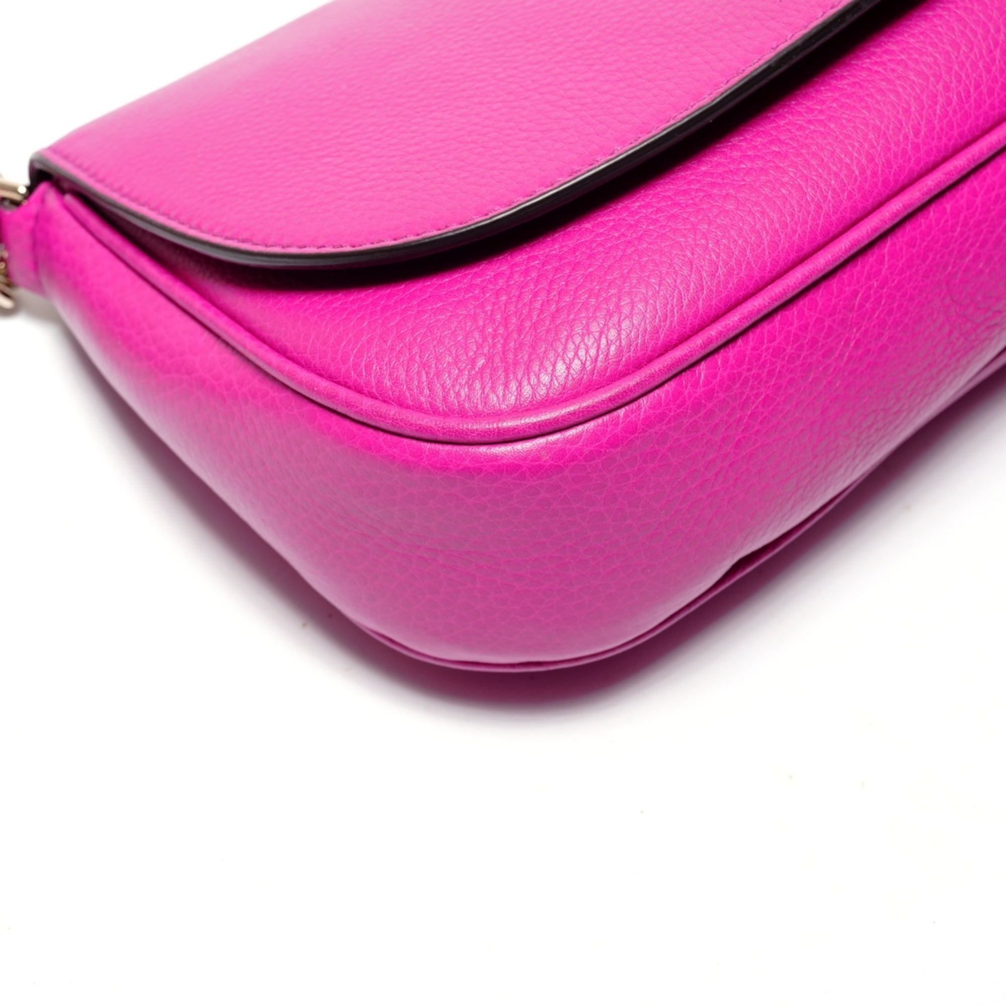Gucci Soho Pink Shoulder Bag (Pre-Owned)