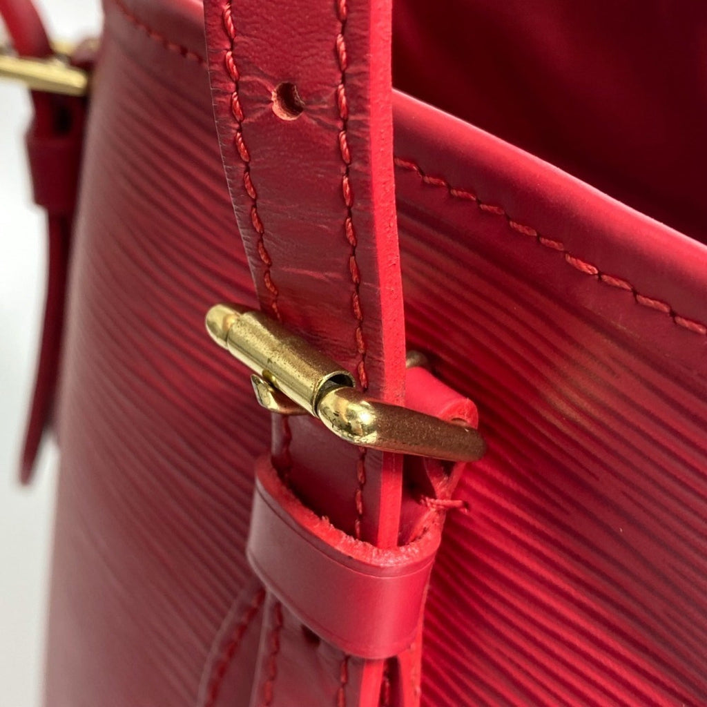 Louis Vuitton Red Color Rouge Epi Leather Pouch Shoulder Bag