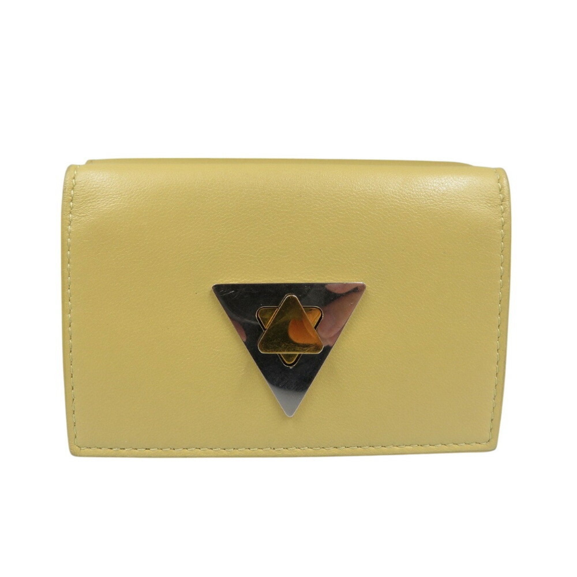 Bottega Veneta Beige Leather Wallet (Tri-Fold)
