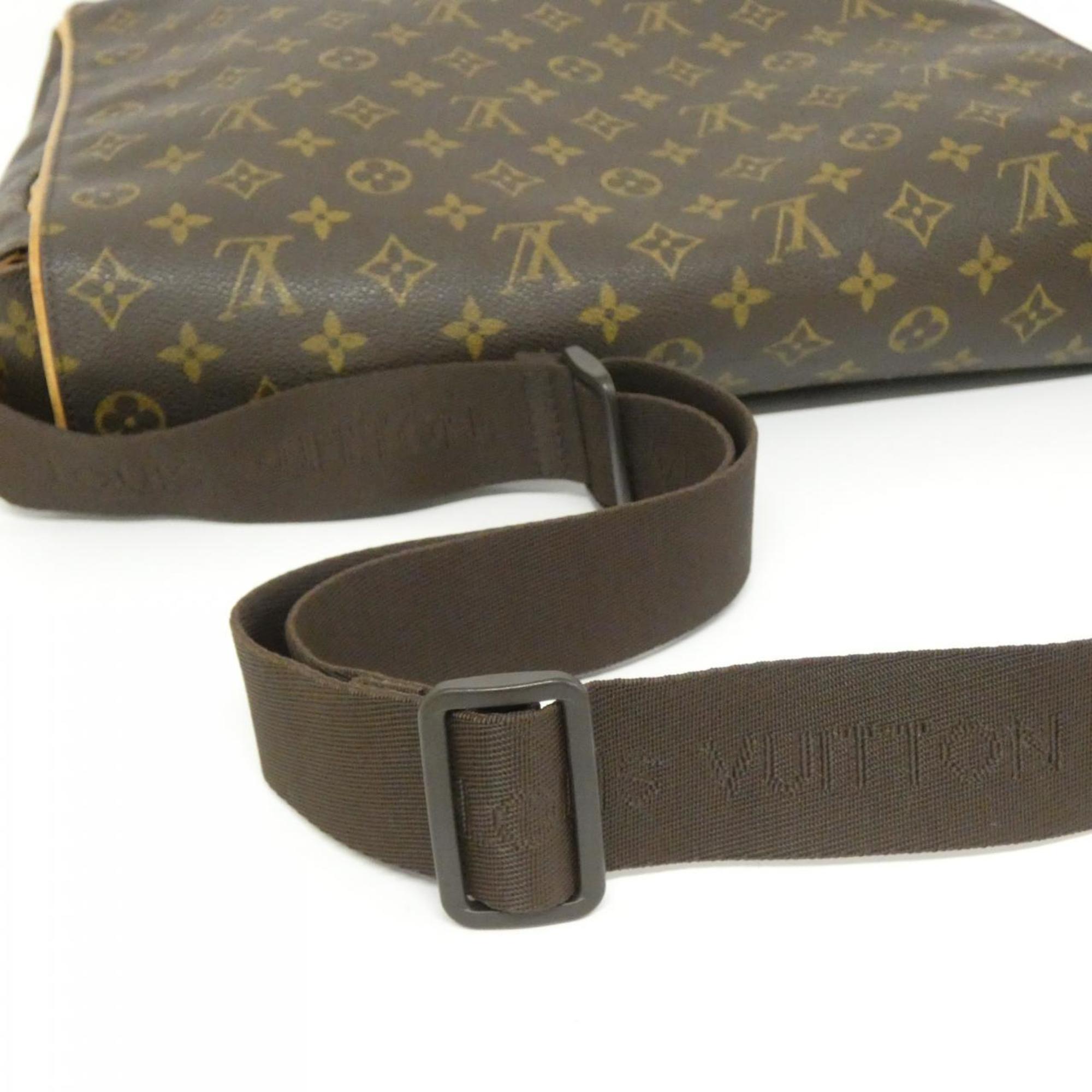 Louis Vuitton Marron Coated Canvas Shoulder Bag