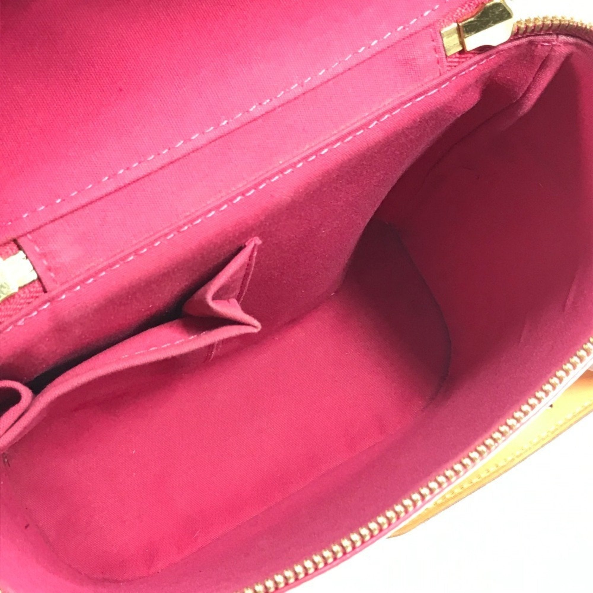 Louis Vuitton Fuchsia Pink Pink Monogram Vernis Pochette Shoulder Bag