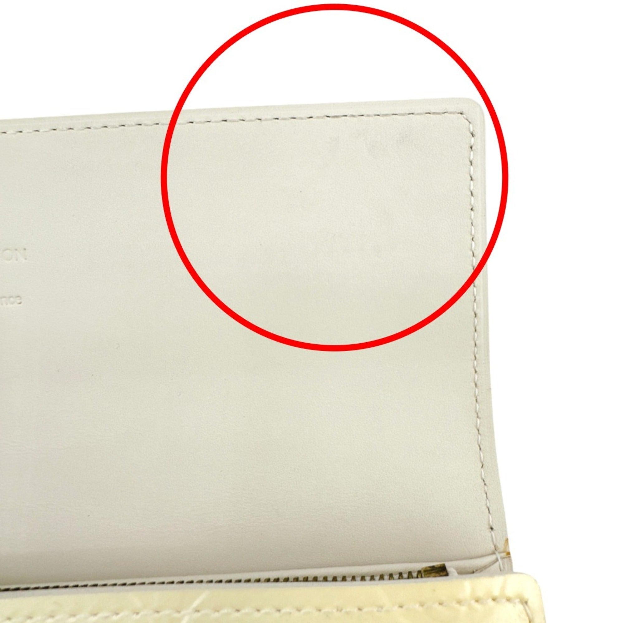 Louis Vuitton Cream White Monogram Vernis Long Wallet (Tri-Fold)