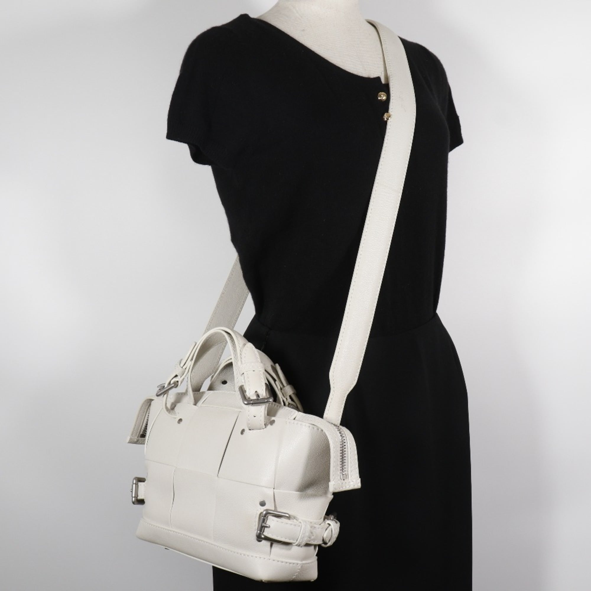 Bottega Veneta White Leather Handbag