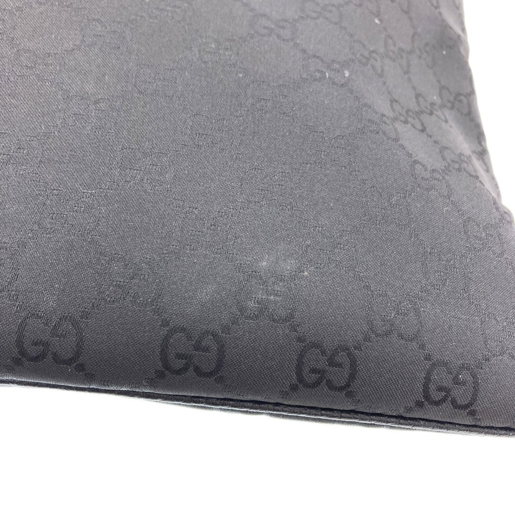 Gucci Black Nylon Shoulder Bag (Pre-Owned)