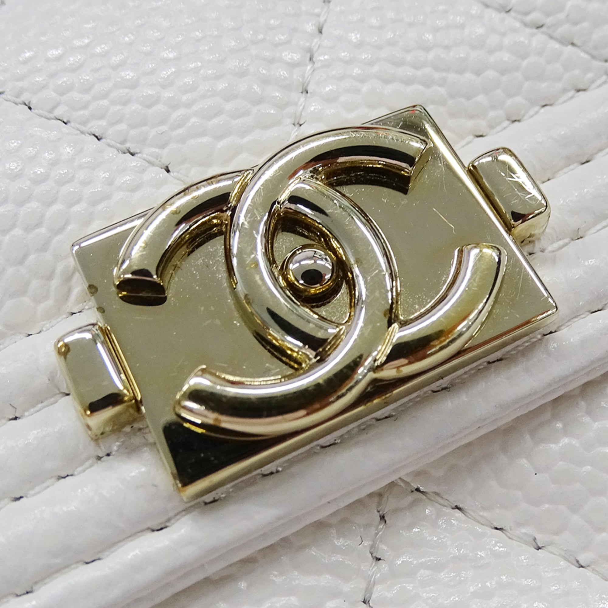 Chanel White Grained Calfskin Wallet (Tri-Fold)