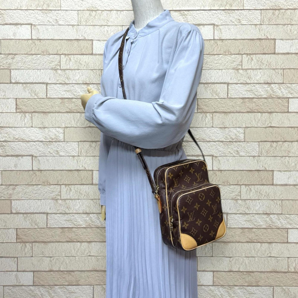 Louis Vuitton Monogram Brown Monogram Monogram Shoulder Bag