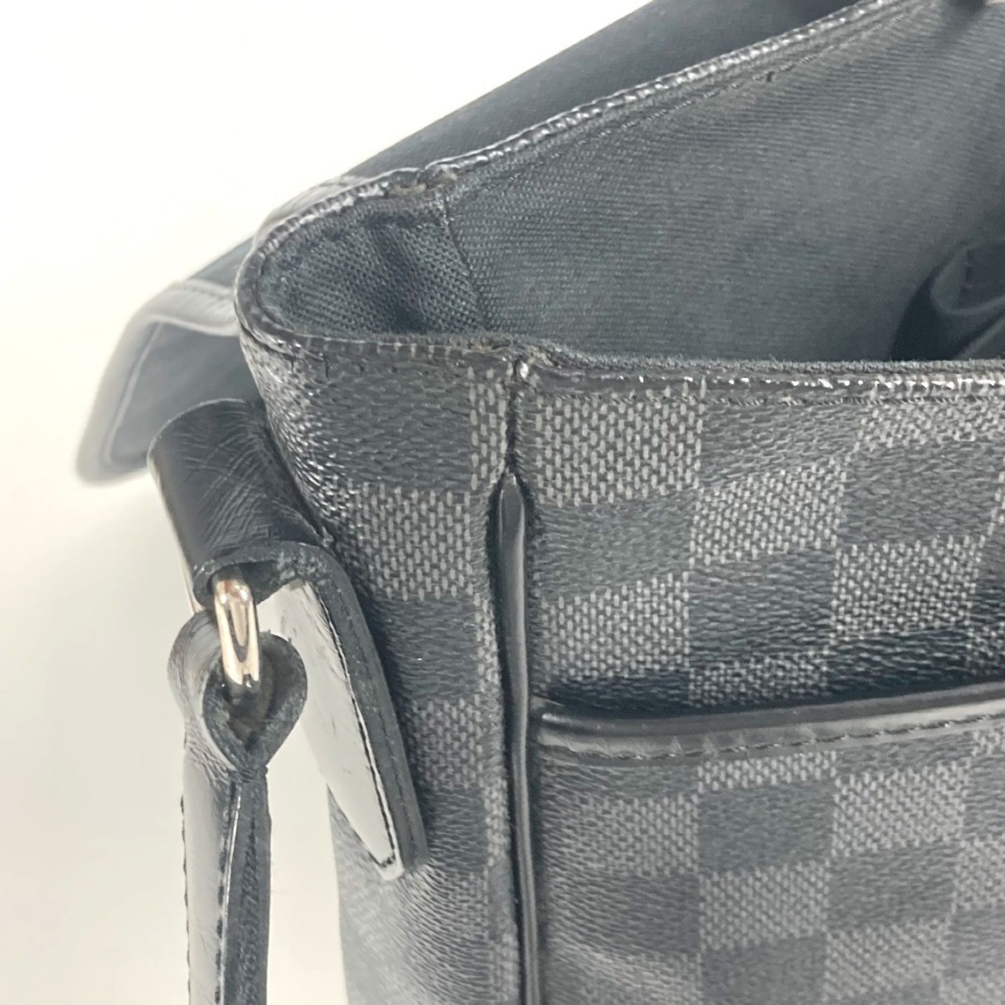 Louis Vuitton Damier Graphite Black Damier Graphite Messenger Bag Shoulder Bag