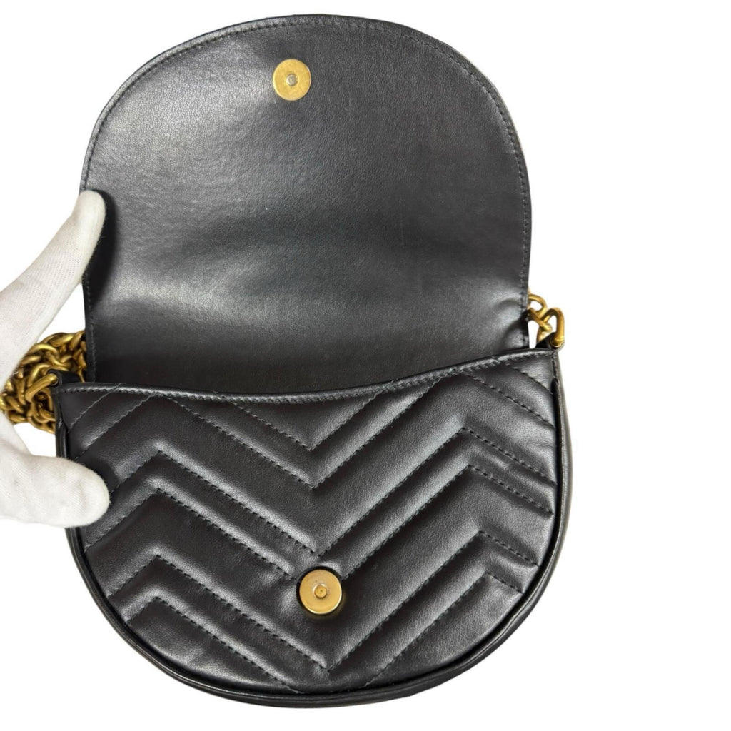 Gucci Black Leather Shoulder Bag (Pre-Owned)